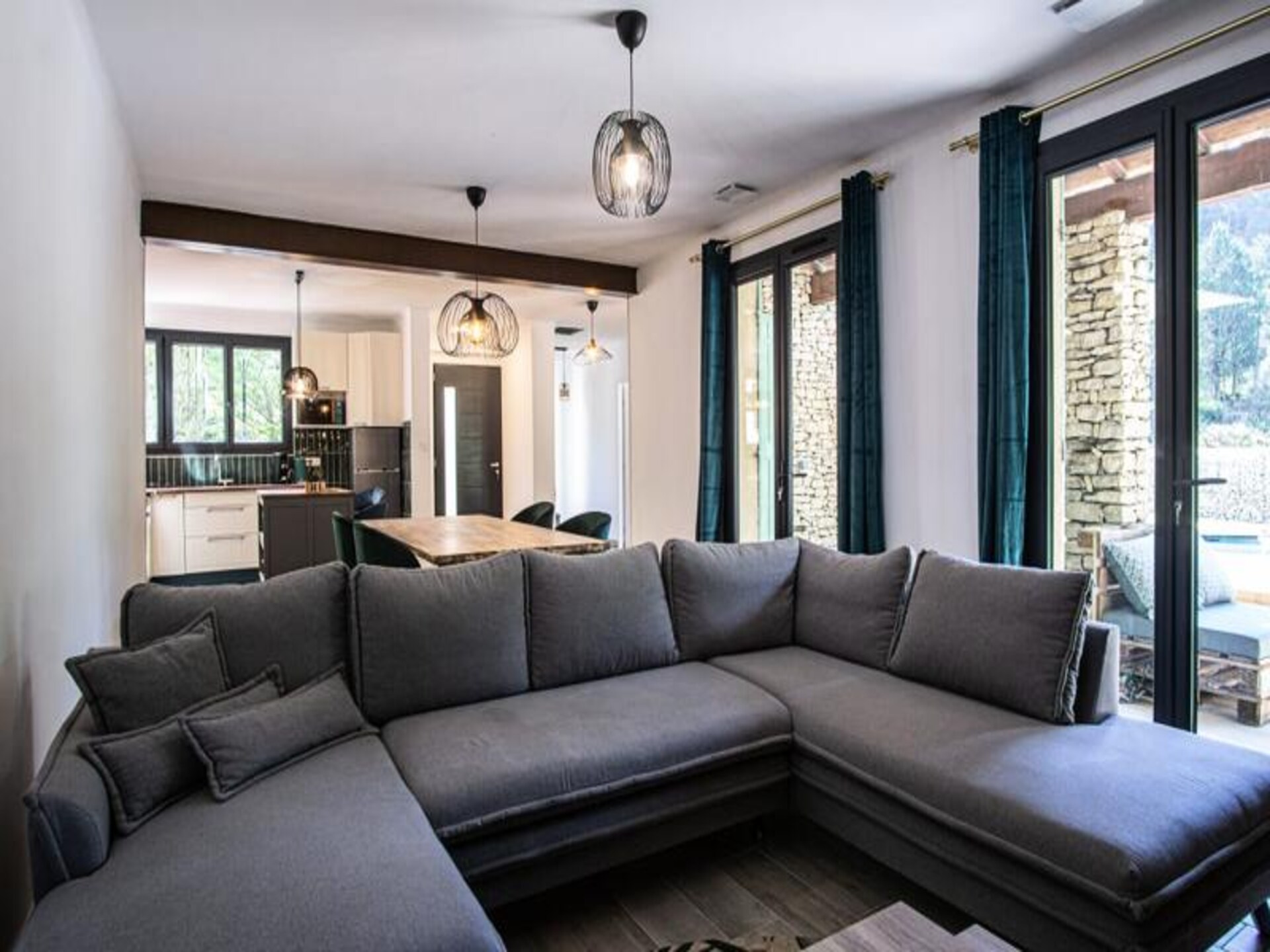 Gerenoveerd familiehuis met privézwembad in Fontaine-de-Vaucluse - foto 7
