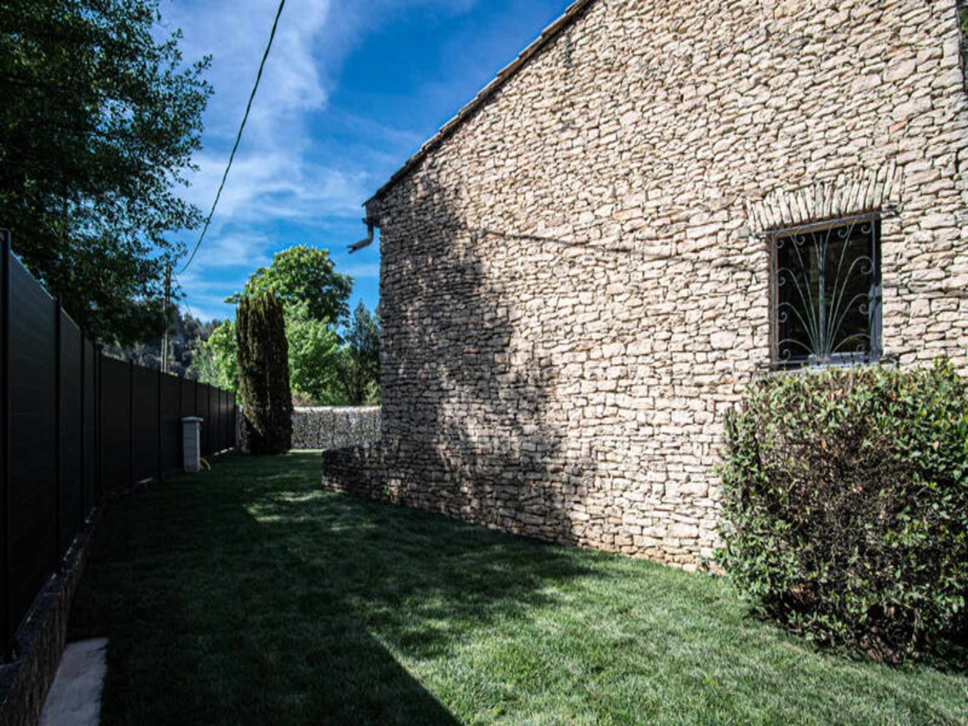 Gerenoveerd familiehuis met privézwembad in Fontaine-de-Vaucluse - foto 23