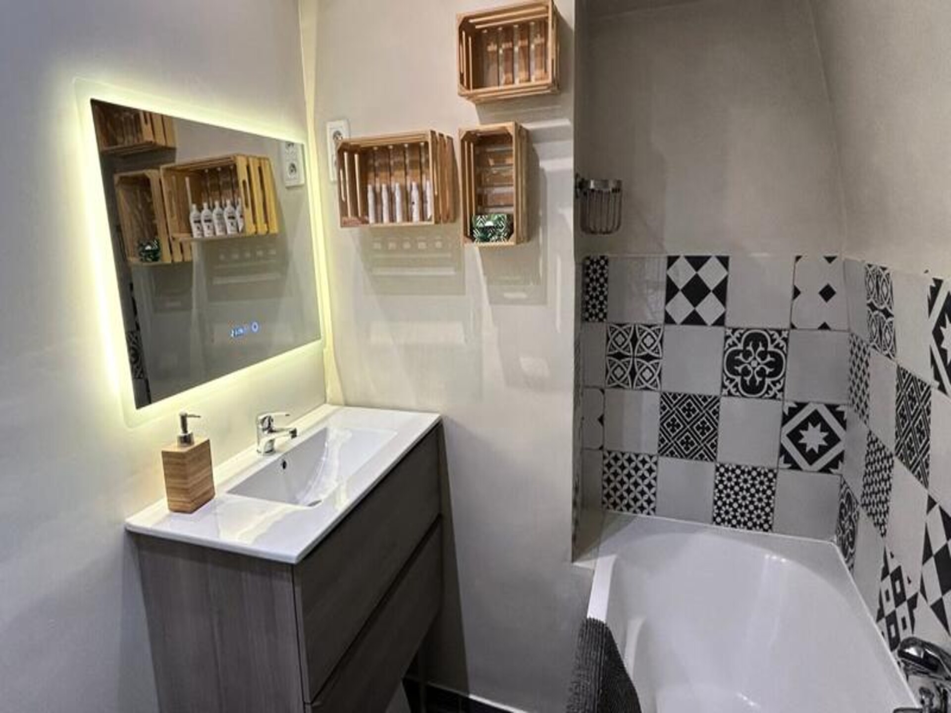 Authentiek gewelfd appartement in Lauris met panoramisch uitzicht over de Durance-vallei - foto 11