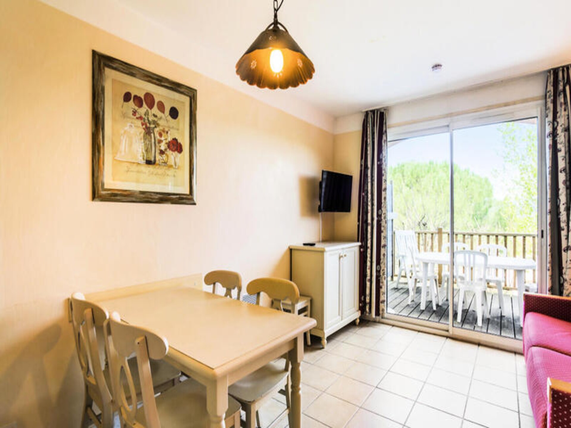 Knus appartement voor 5 in Grospierres met tuin en zwembad - foto 22