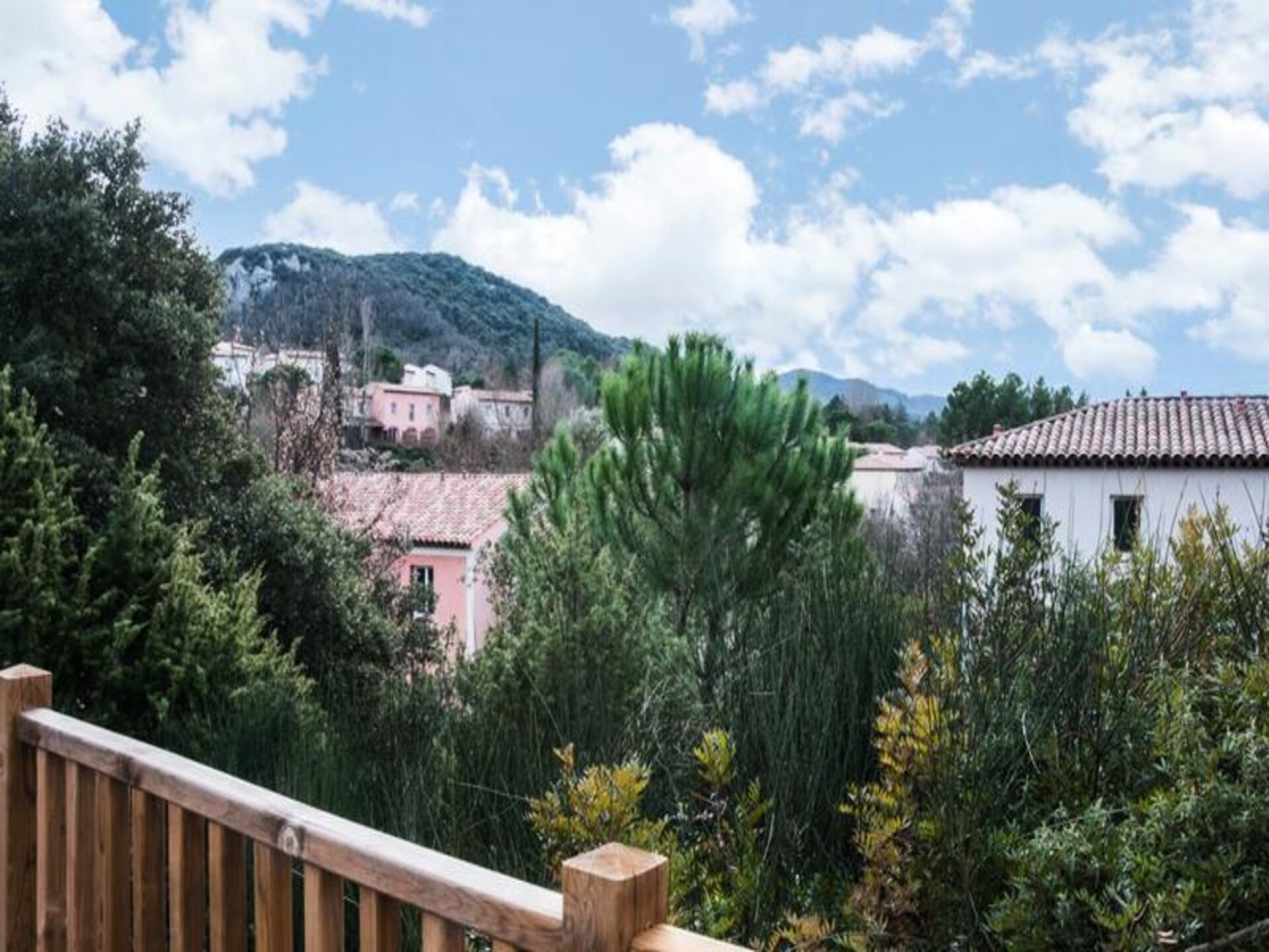 Familieappartement in clubdorp Grospierres met waterpretgebied en Ardèche-natuur - foto 31