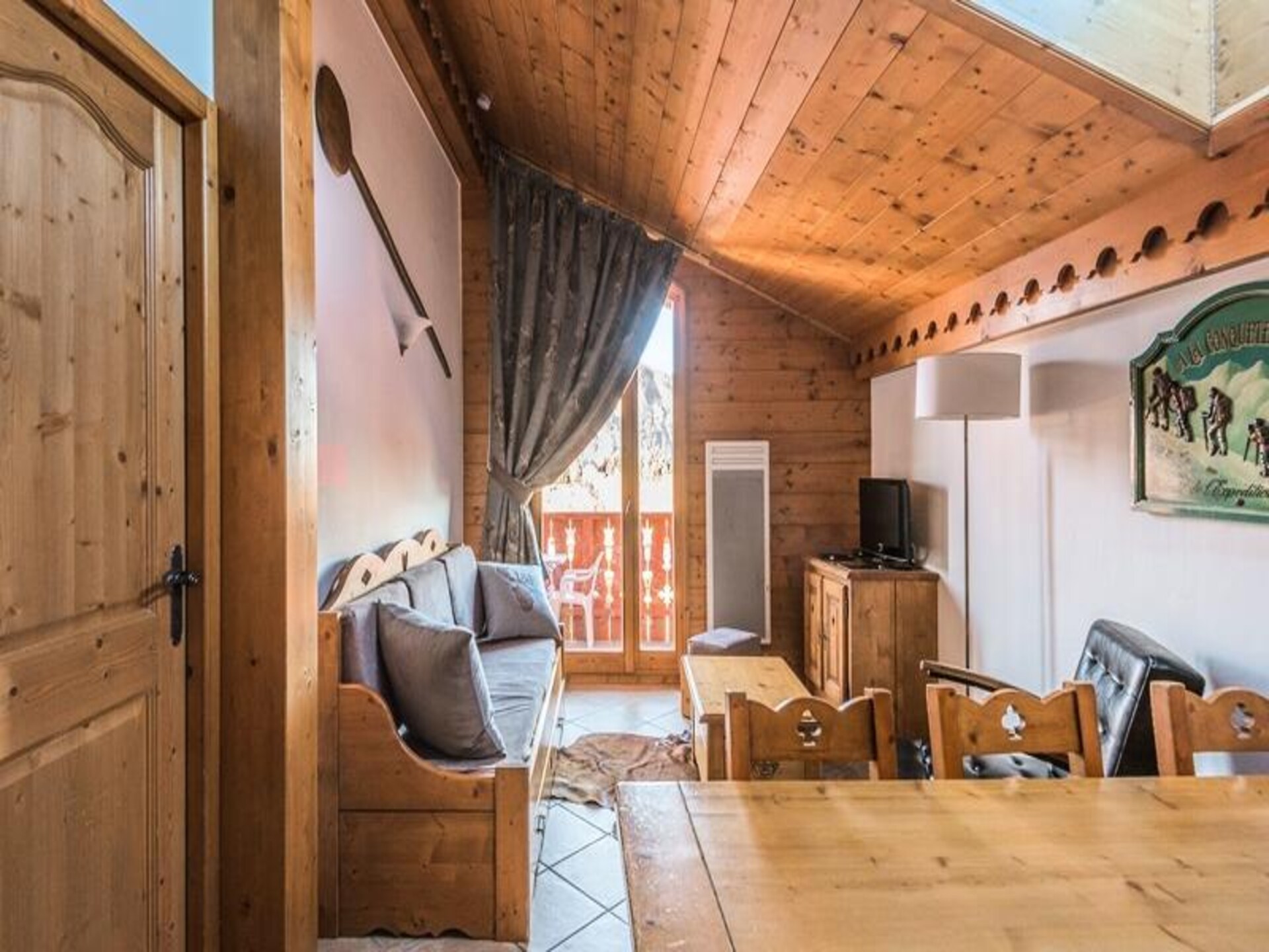 Authentiek chalet-appartement voor 7 personen met zwembad en sauna in Arâches - foto 17