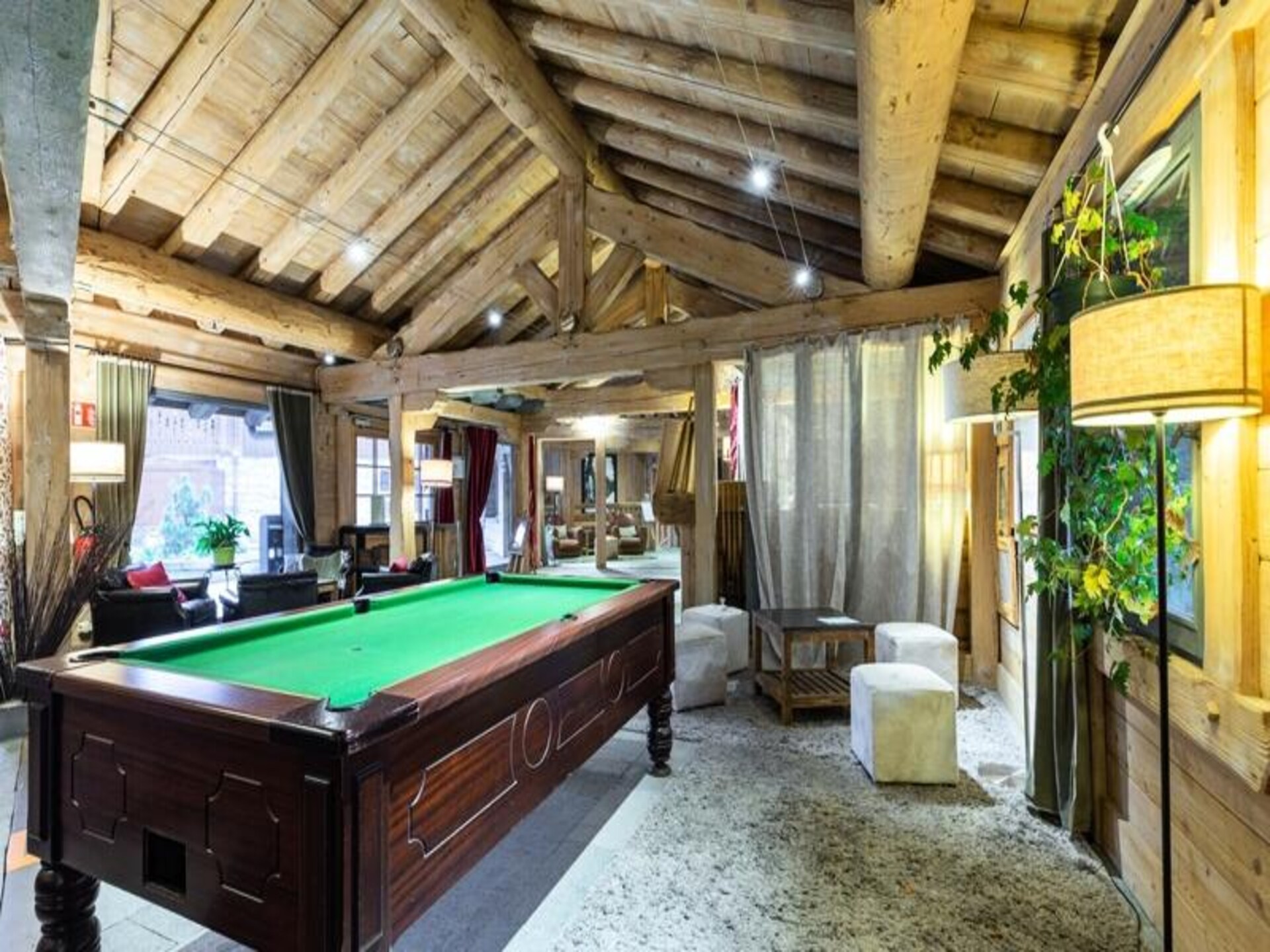 Authentiek chaletappartement 6p met zwembad, sauna & jacuzzi in Carroz - foto 15