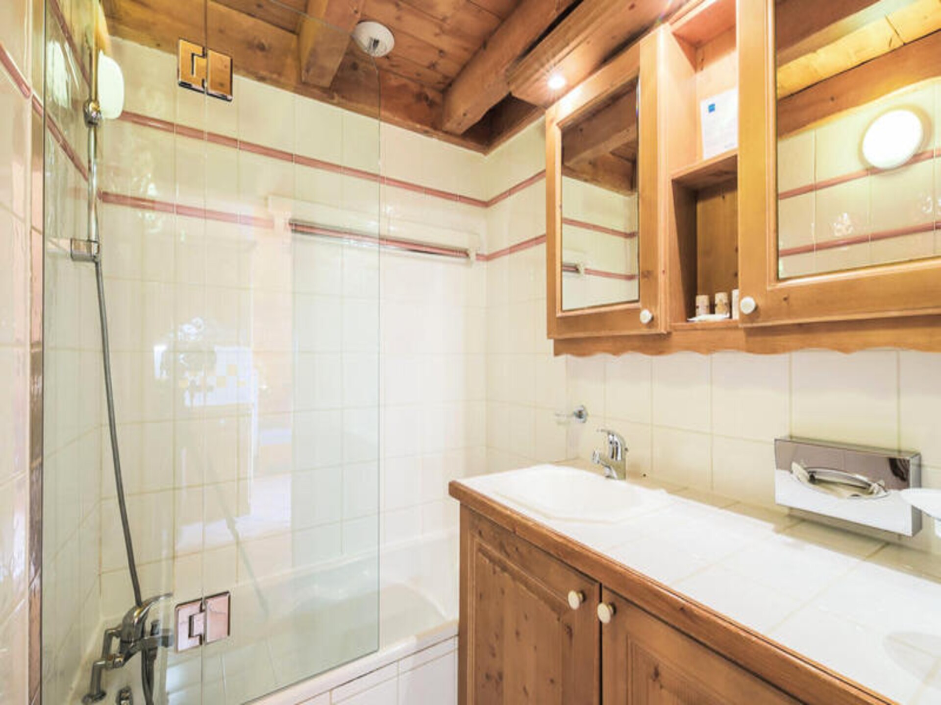 Ruim 8-persoons appartement met wellness in Les Menuires - foto 12