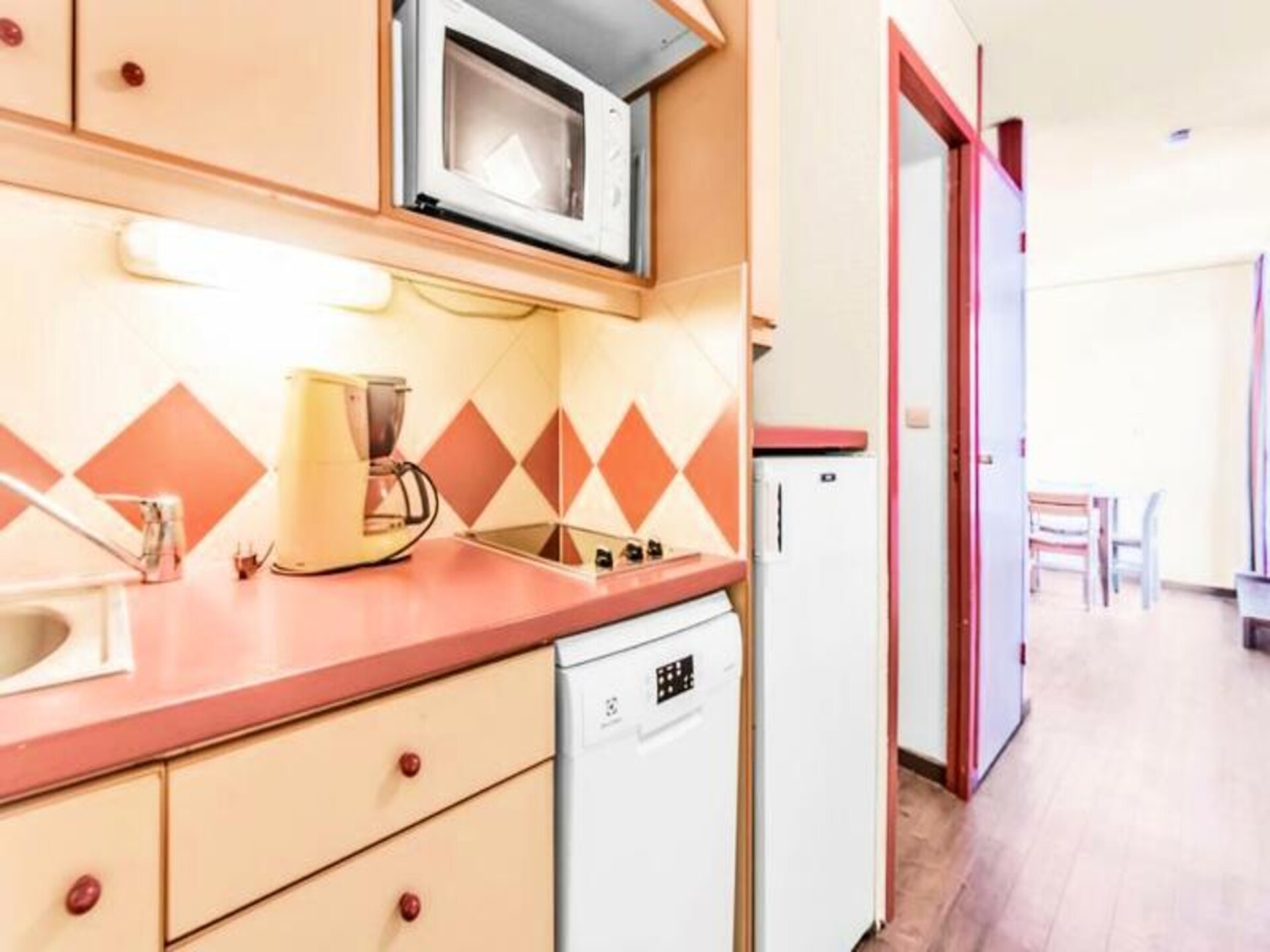 Compact studio-appartement in Méribel voor 4 personen met wellnesstoegang - foto 7