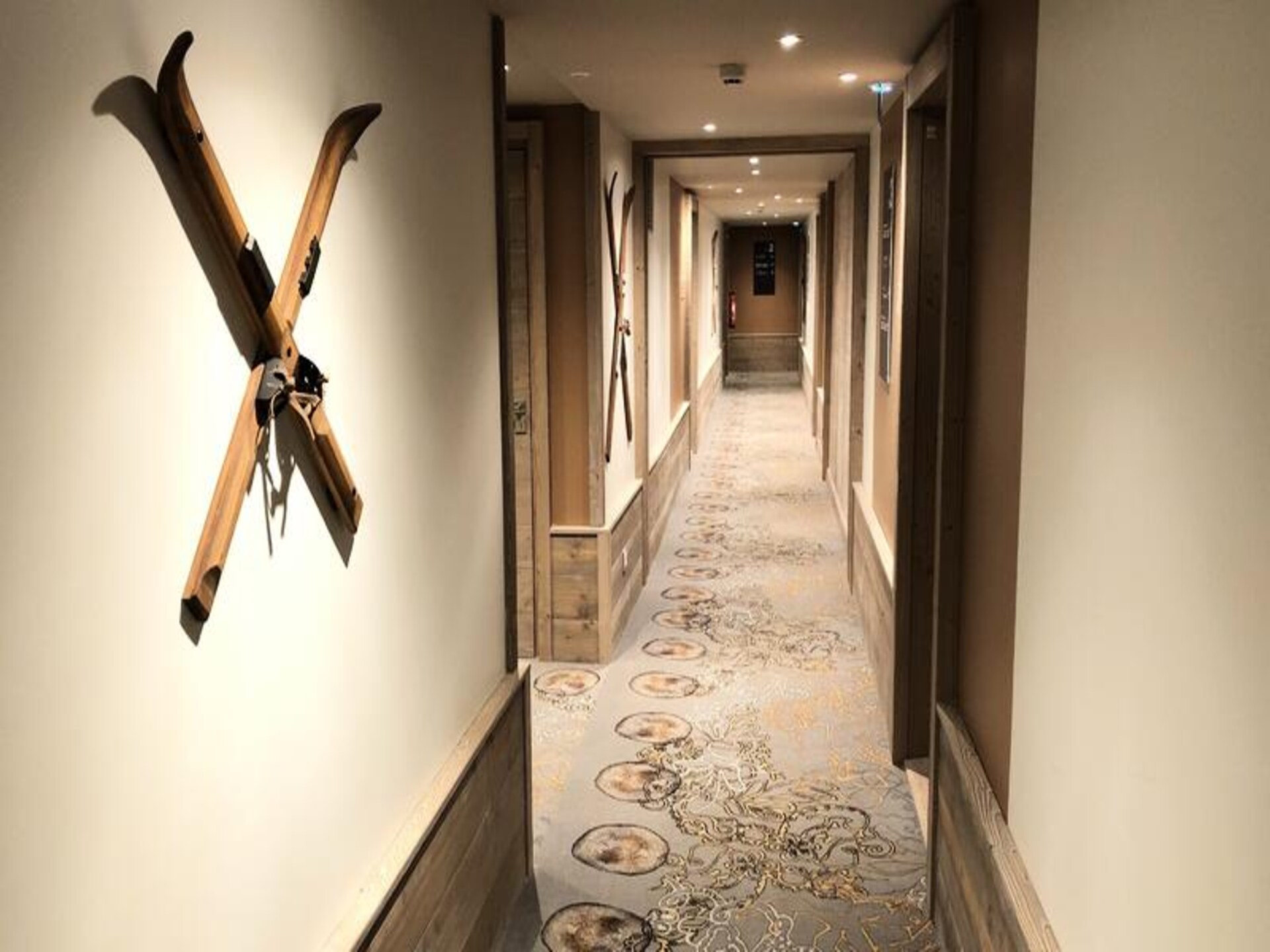 Elegant appartement in Méribel met toegang tot zwembad, sauna en hamam - foto 20