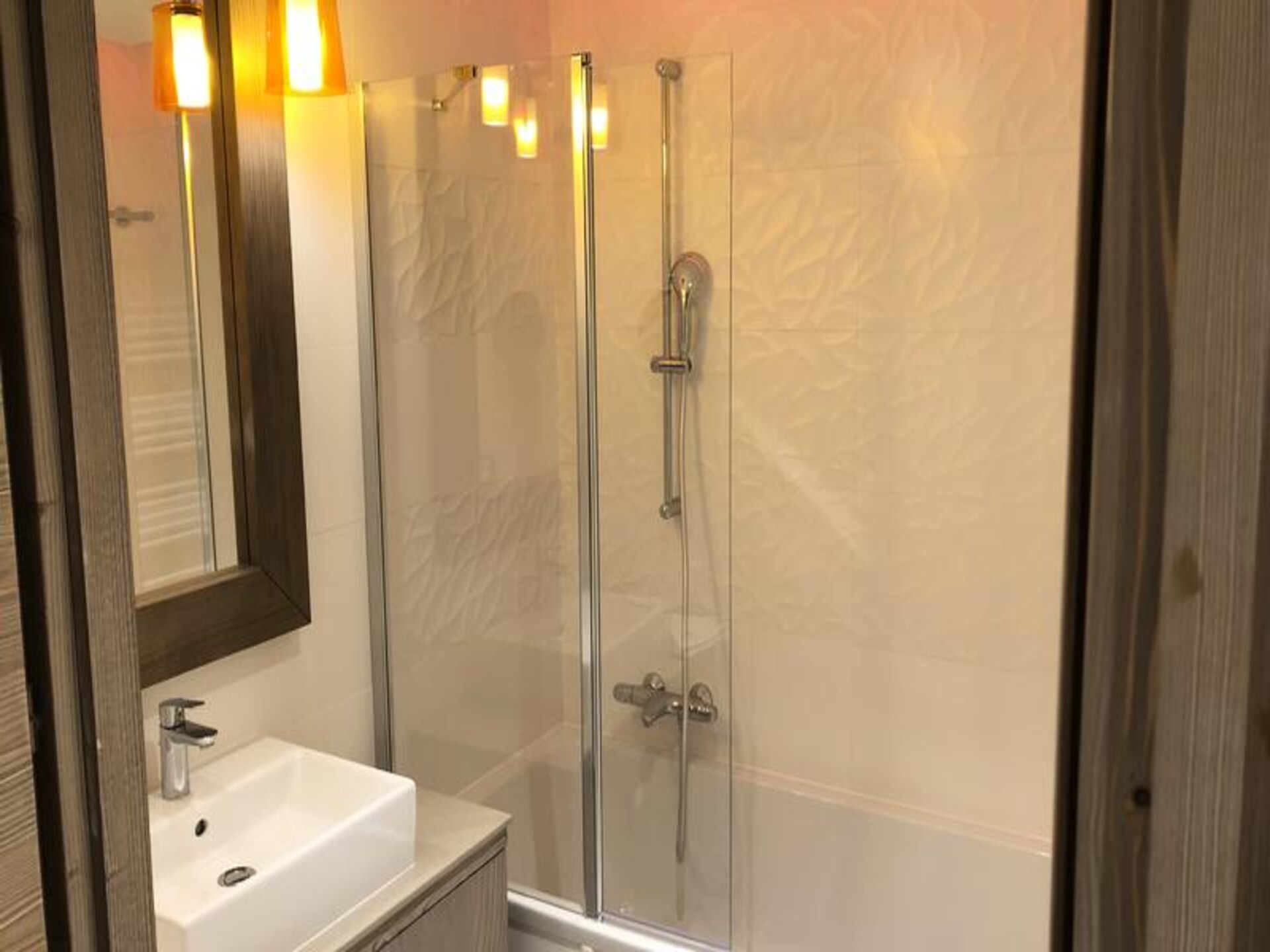 Elegant appartement in Méribel met toegang tot zwembad, sauna en hamam - foto 32