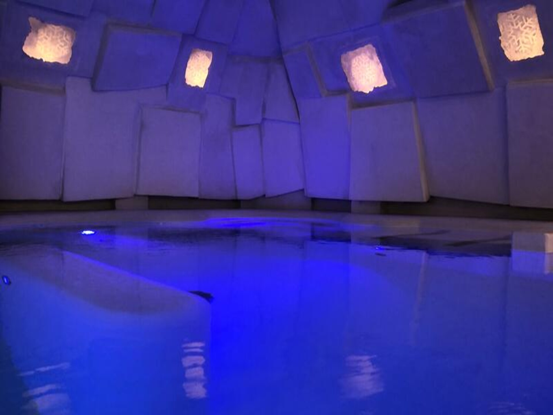 Elegant appartement in Méribel met toegang tot zwembad, sauna en hamam - foto 43