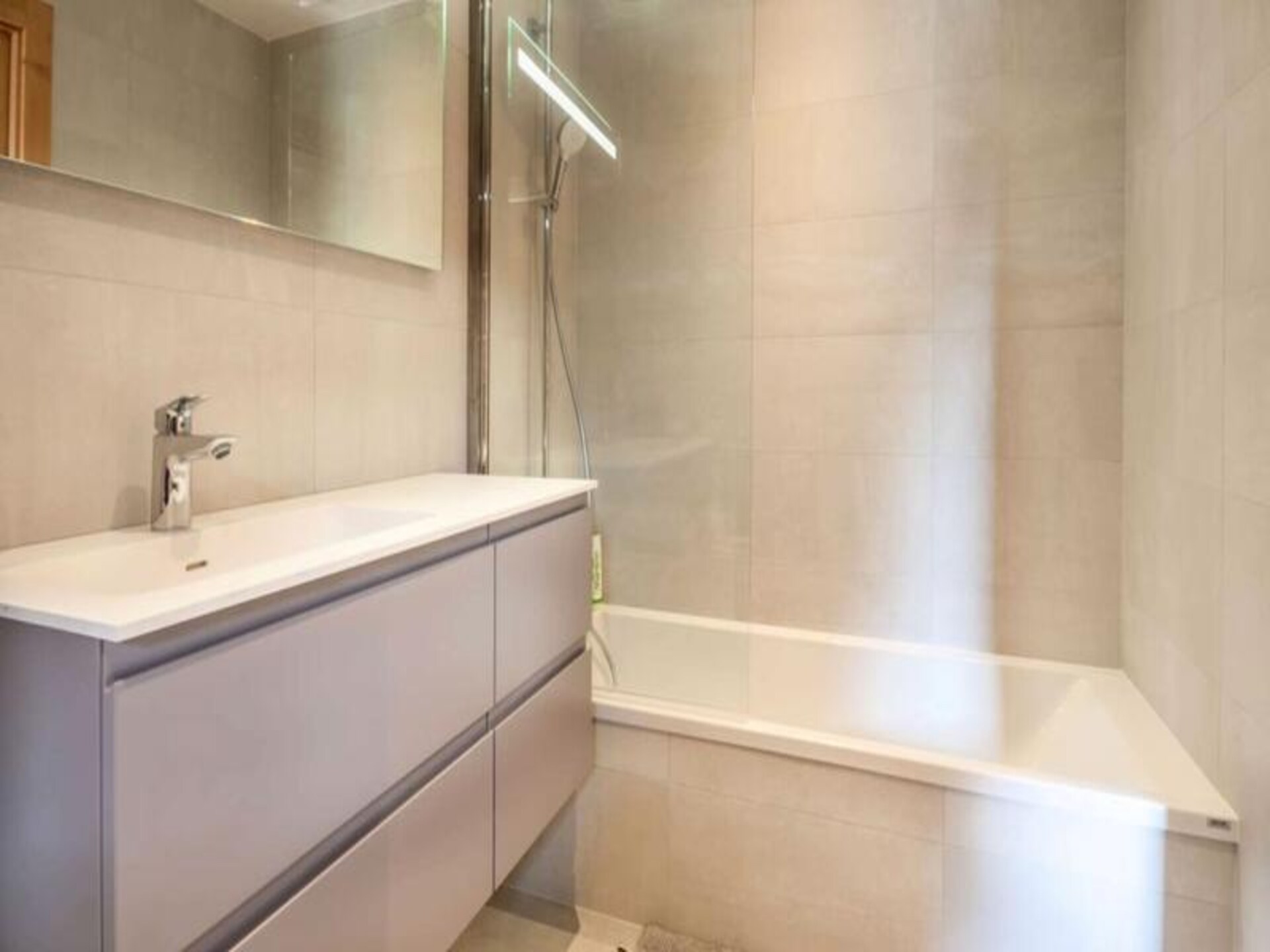 Modern chalet in Montriond met 4 slaapkamers, dichtbij skigebied Portes du Soleil - foto 11