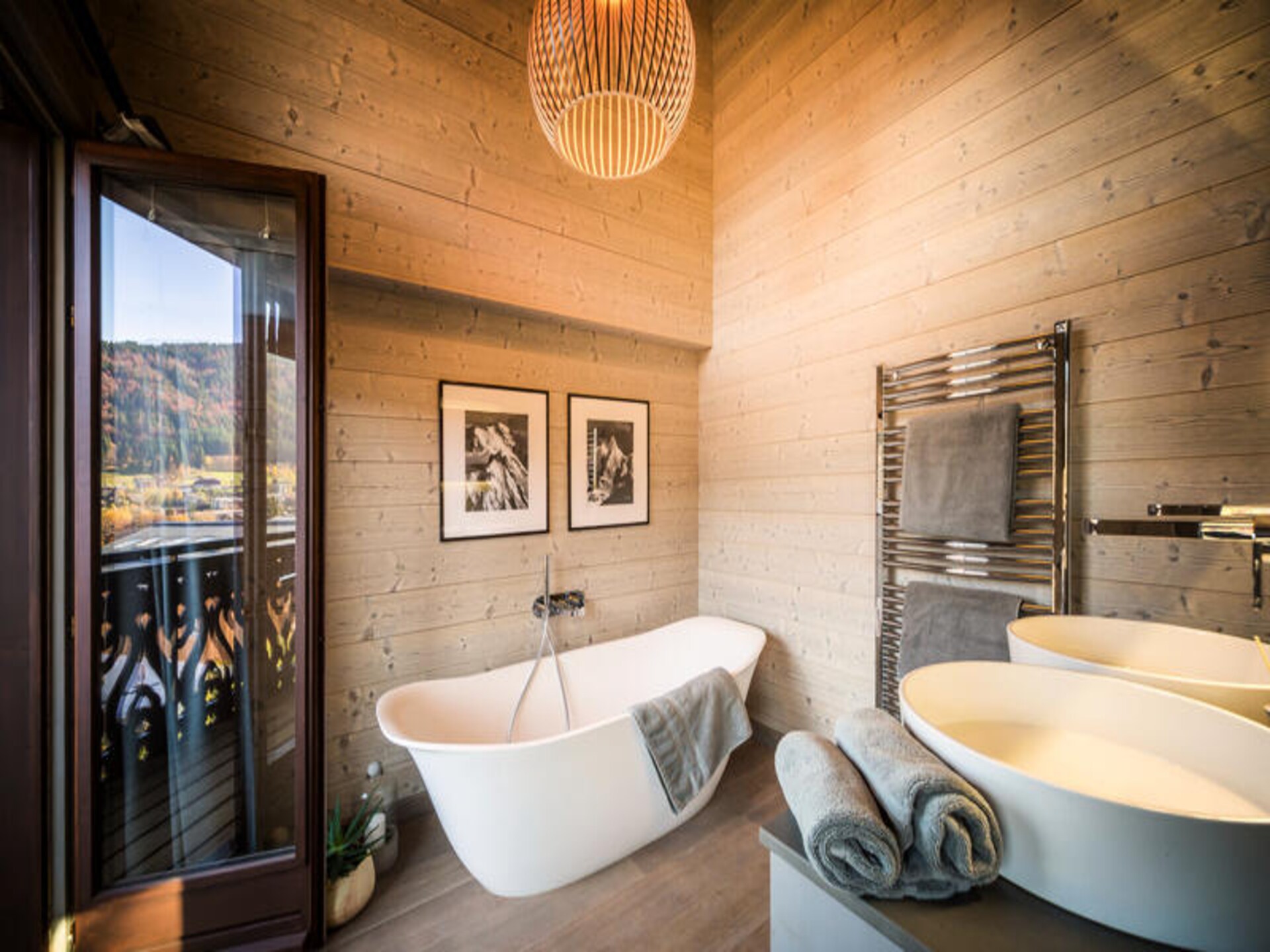 Ruim 5-slaapkamer chalet in Montriond met sauna en tuin, vlakbij Morzine - foto 10