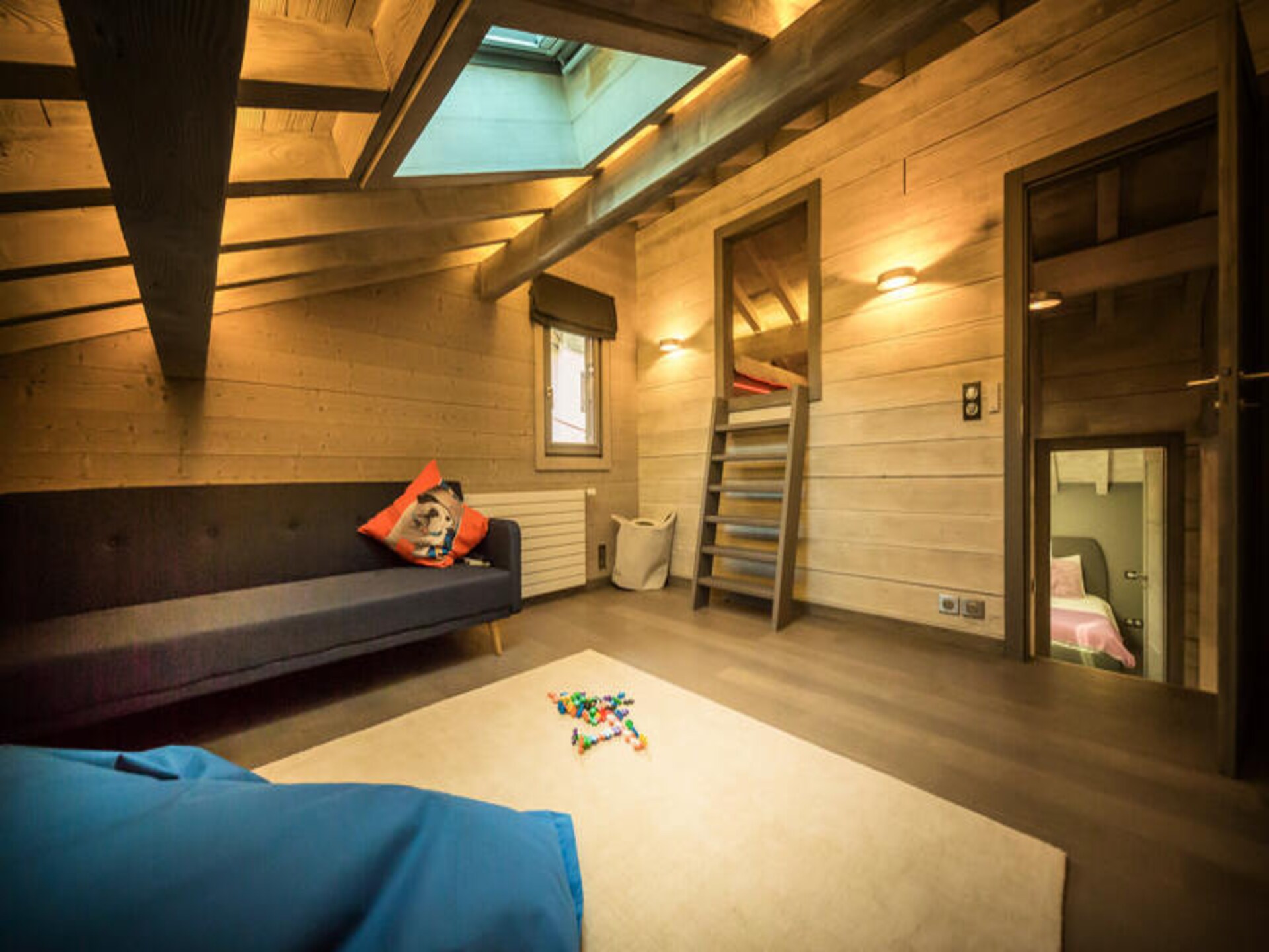 Ruim 5-slaapkamer chalet in Montriond met sauna en tuin, vlakbij Morzine - foto 13