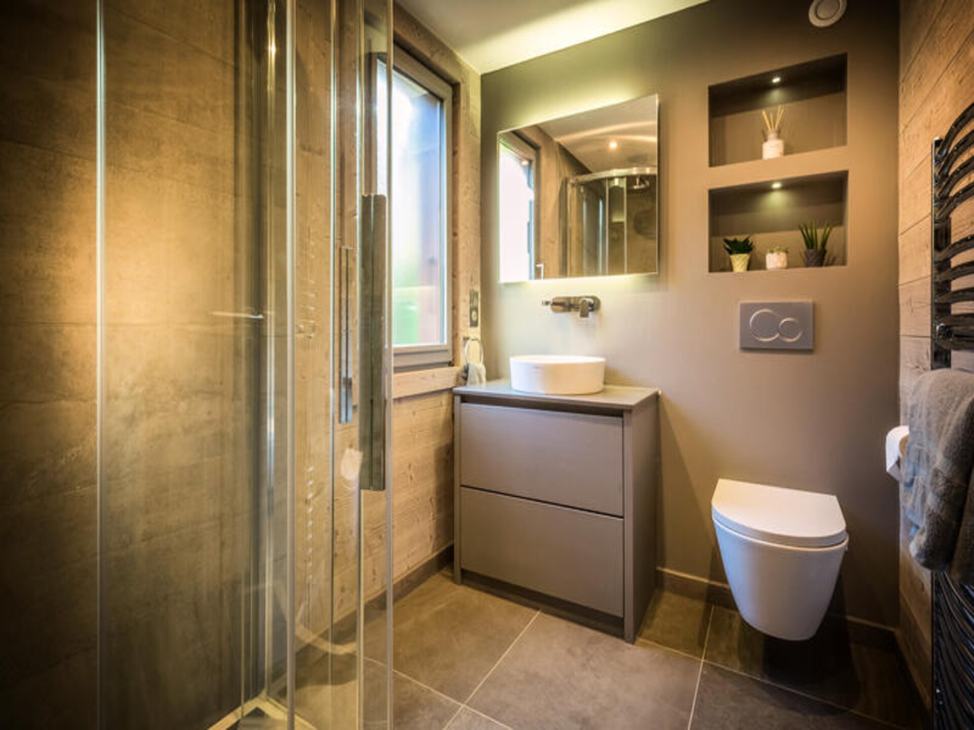 Ruim 5-slaapkamer chalet in Montriond met sauna en tuin, vlakbij Morzine - foto 14