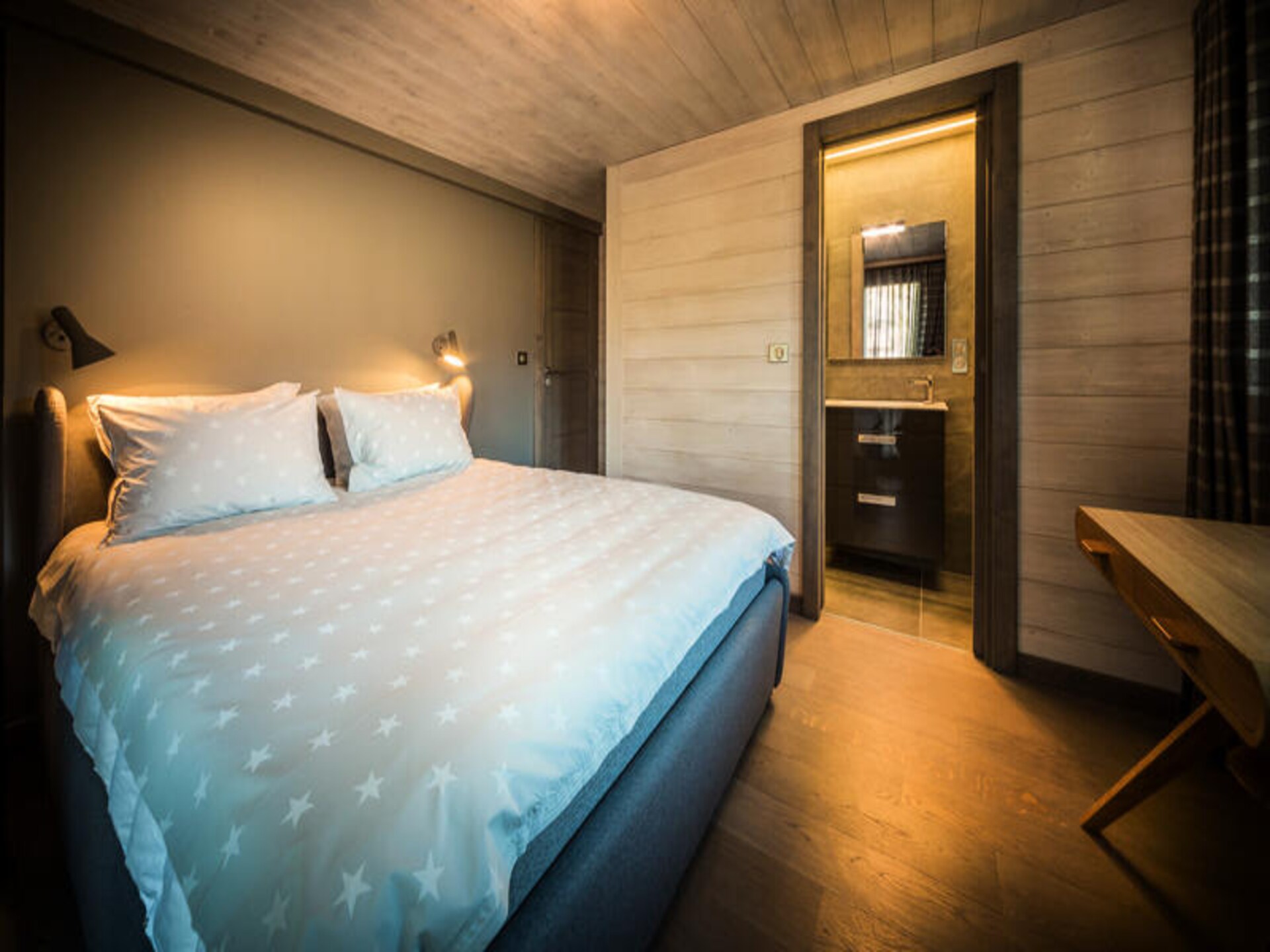 Ruim 5-slaapkamer chalet in Montriond met sauna en tuin, vlakbij Morzine - foto 18
