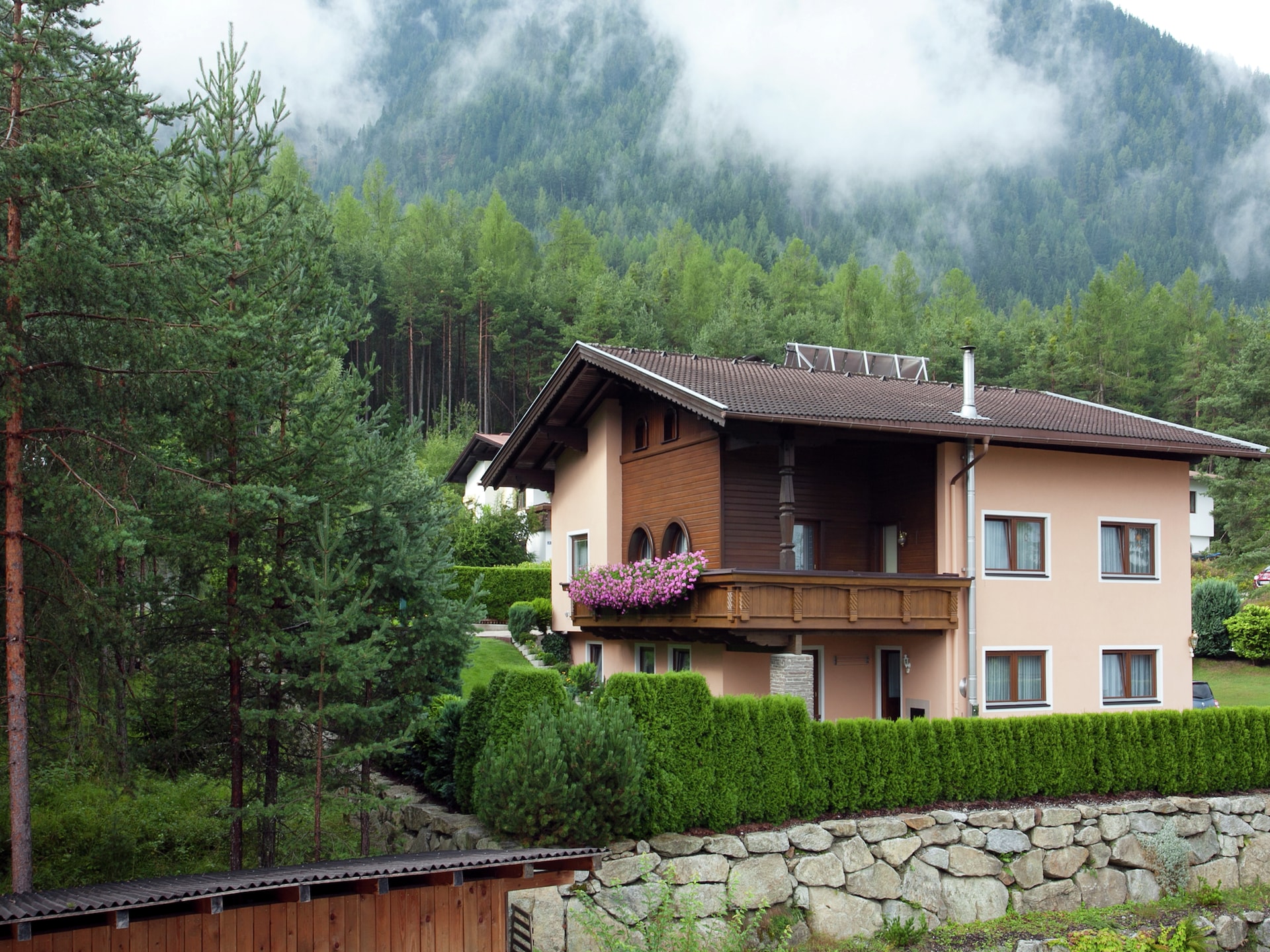 Op 1 km van het centrum: gezellig appartement in Sautens - foto 10
