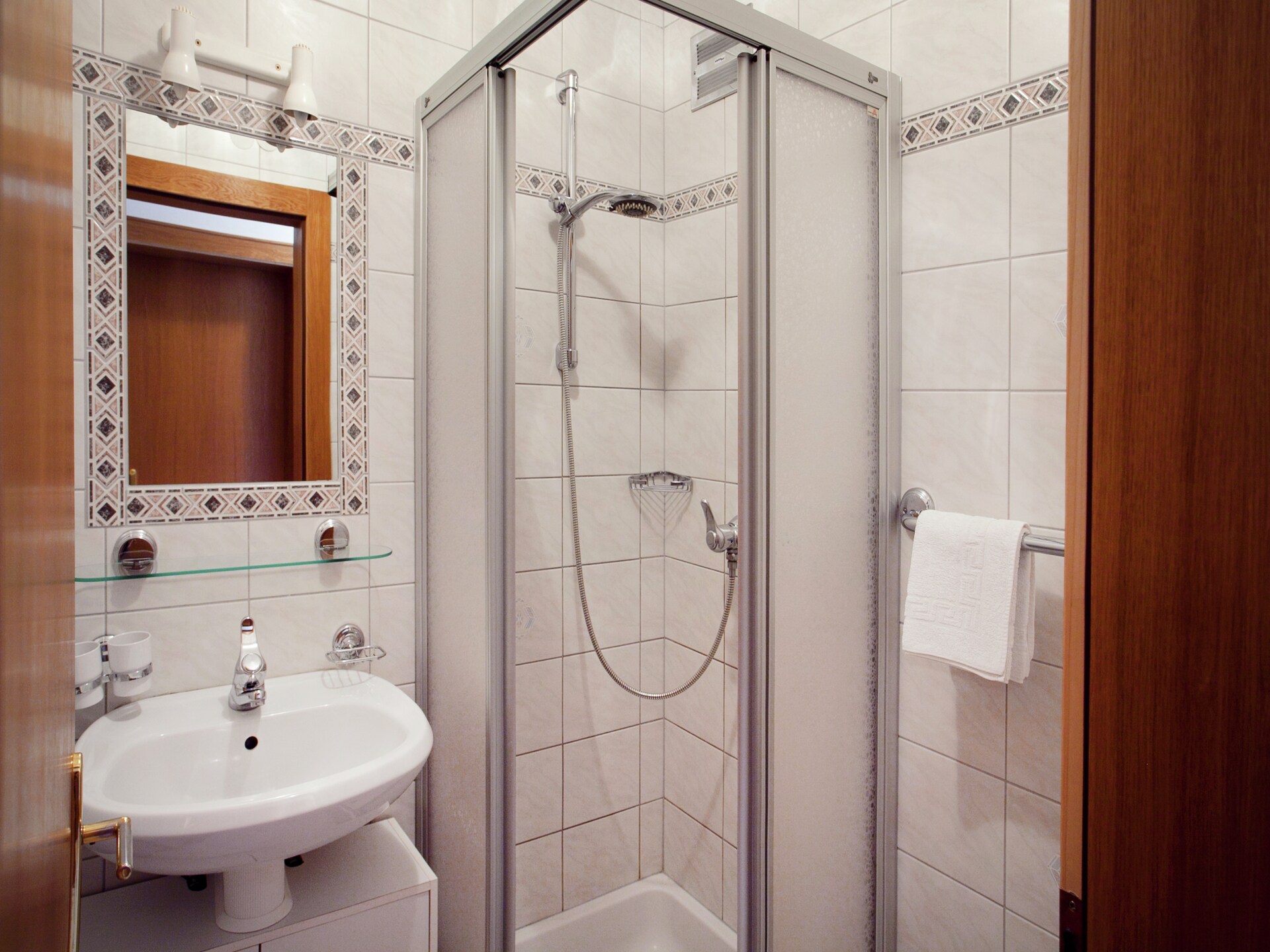 Op 1 km van het centrum: gezellig appartement in Sautens - foto 18