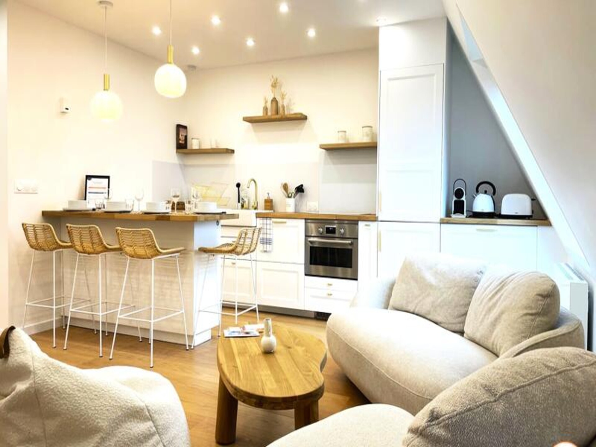 Chic appartement op 30 meter van het strand met uitzicht op zee en platteland - foto 1