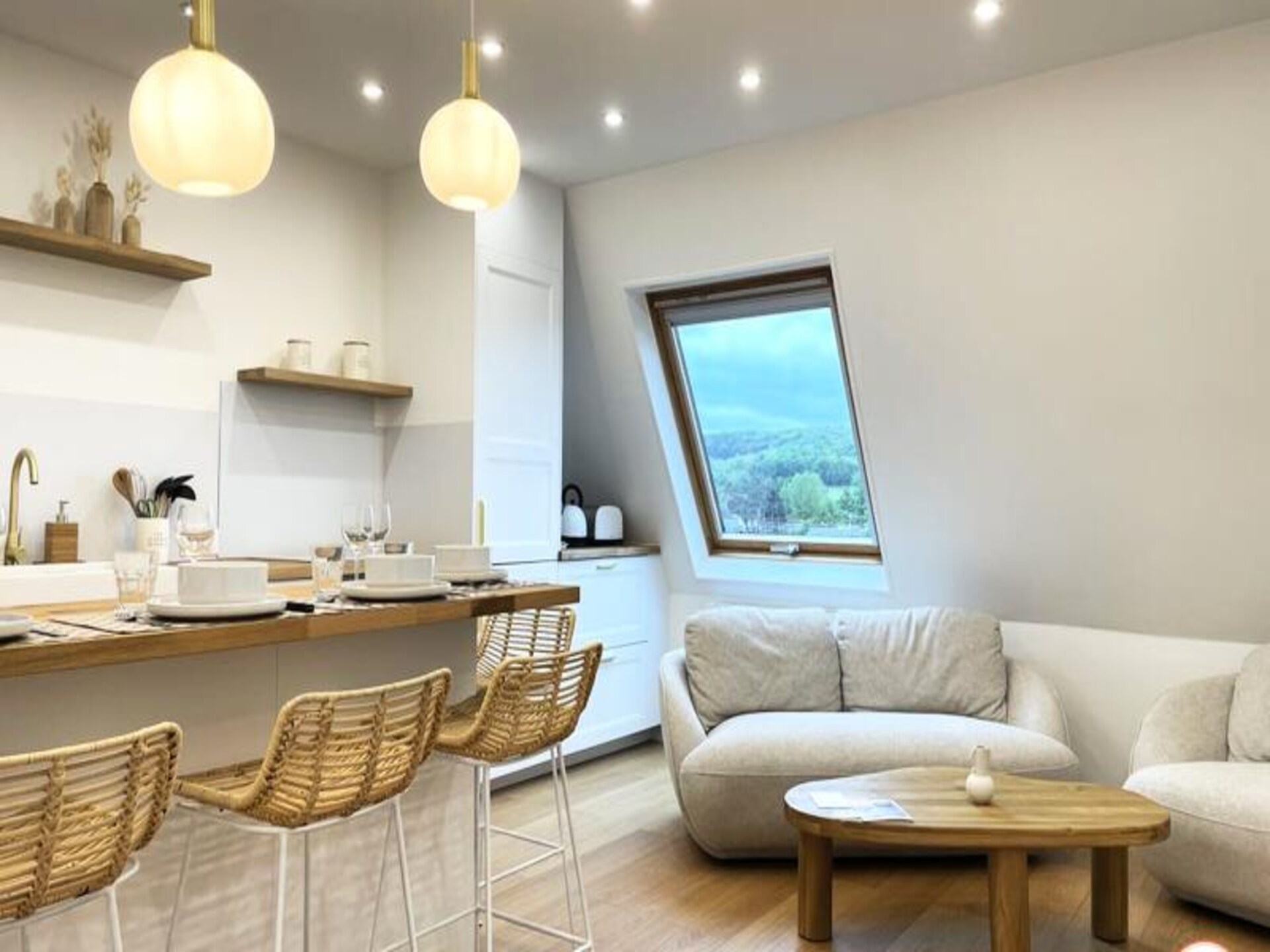 Chic appartement op 30 meter van het strand met uitzicht op zee en platteland - foto 9