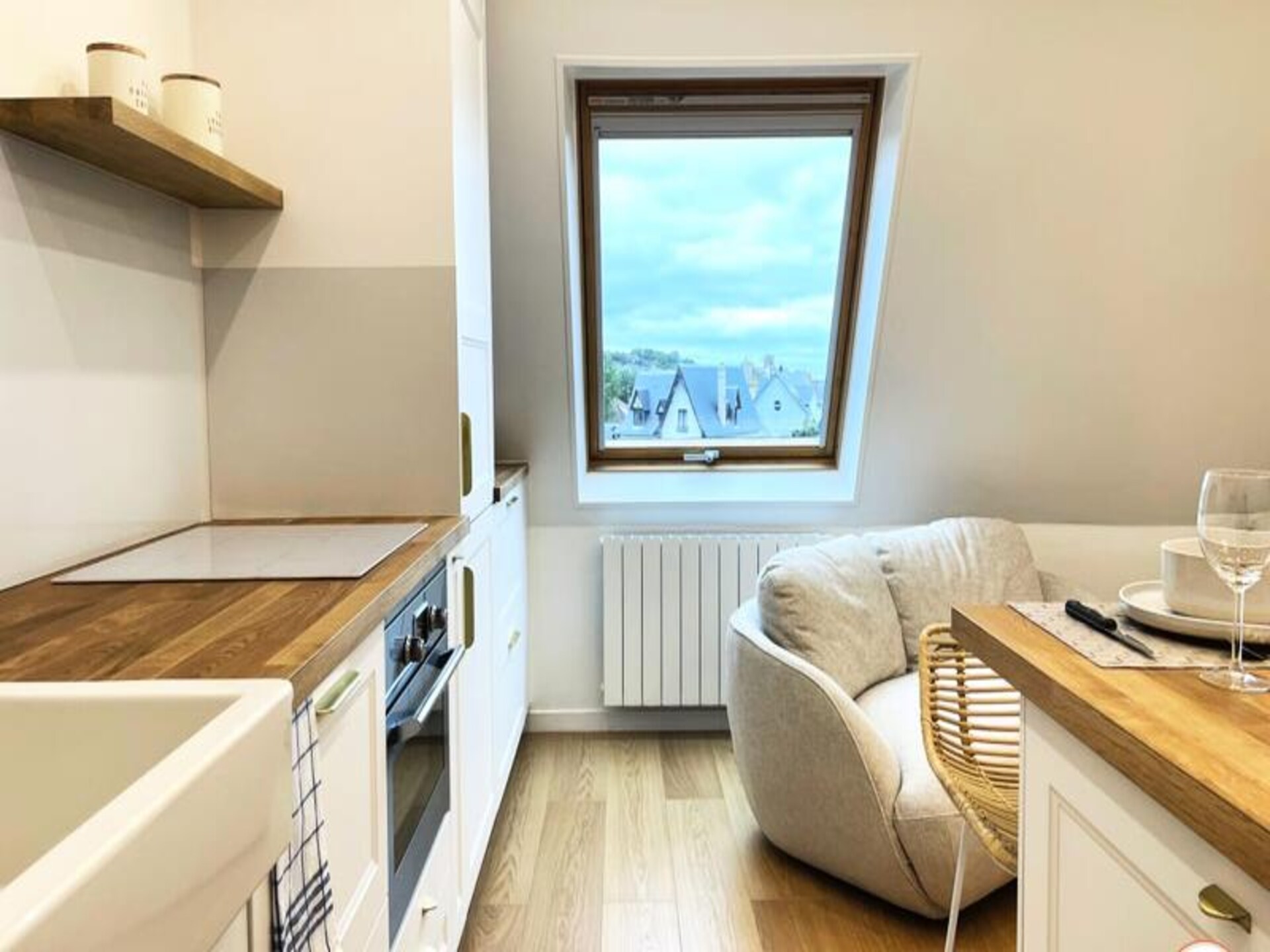 Chic appartement op 30 meter van het strand met uitzicht op zee en platteland - foto 11