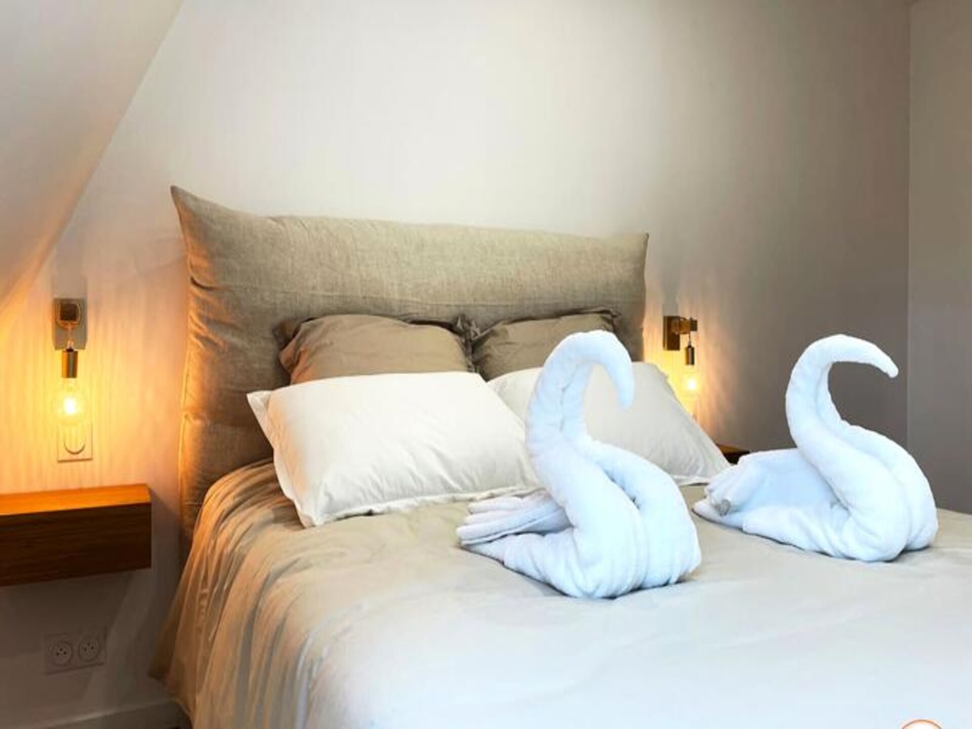 Chic appartement op 30 meter van het strand met uitzicht op zee en platteland - foto 27