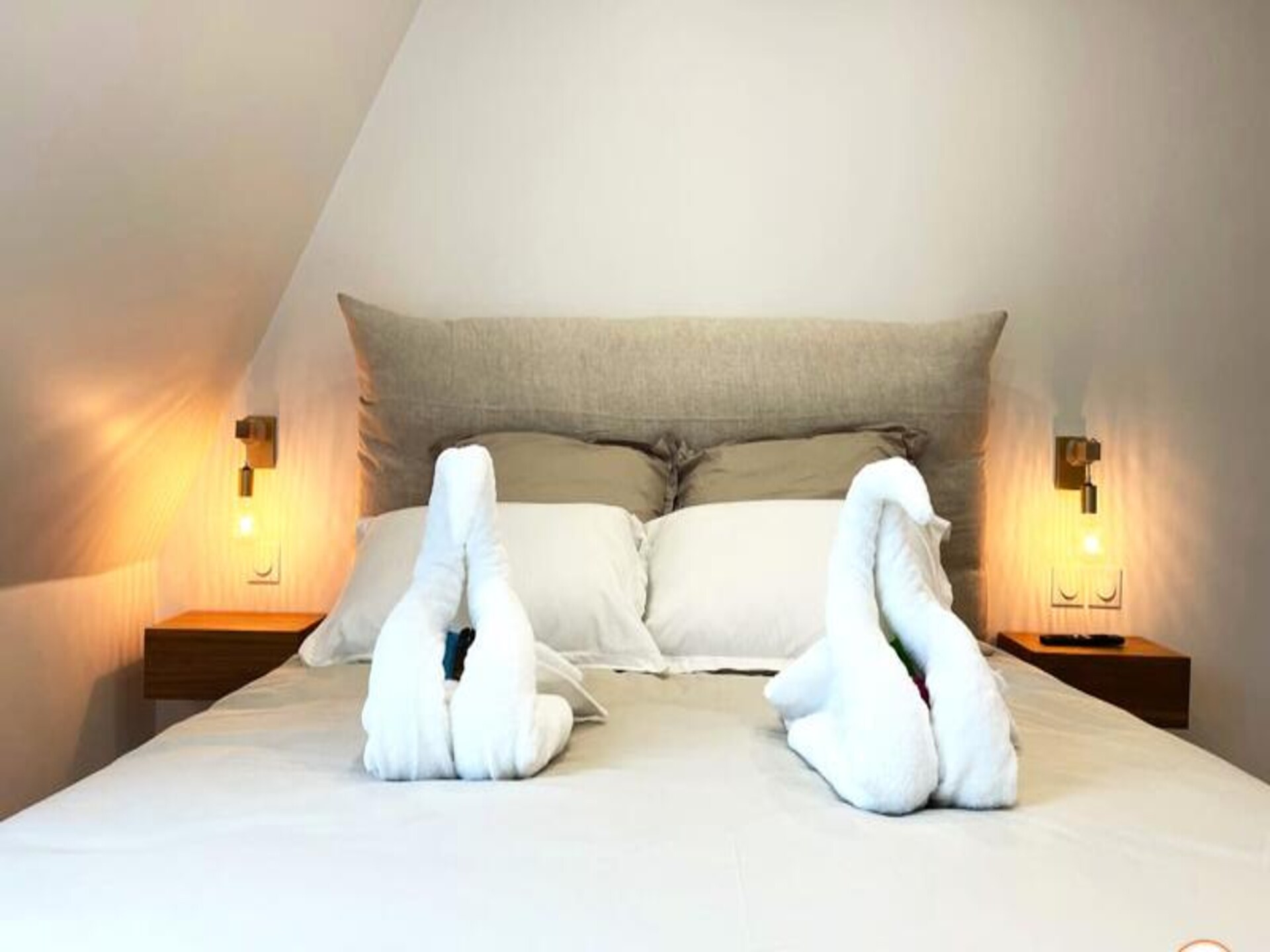 Chic appartement op 30 meter van het strand met uitzicht op zee en platteland - foto 28