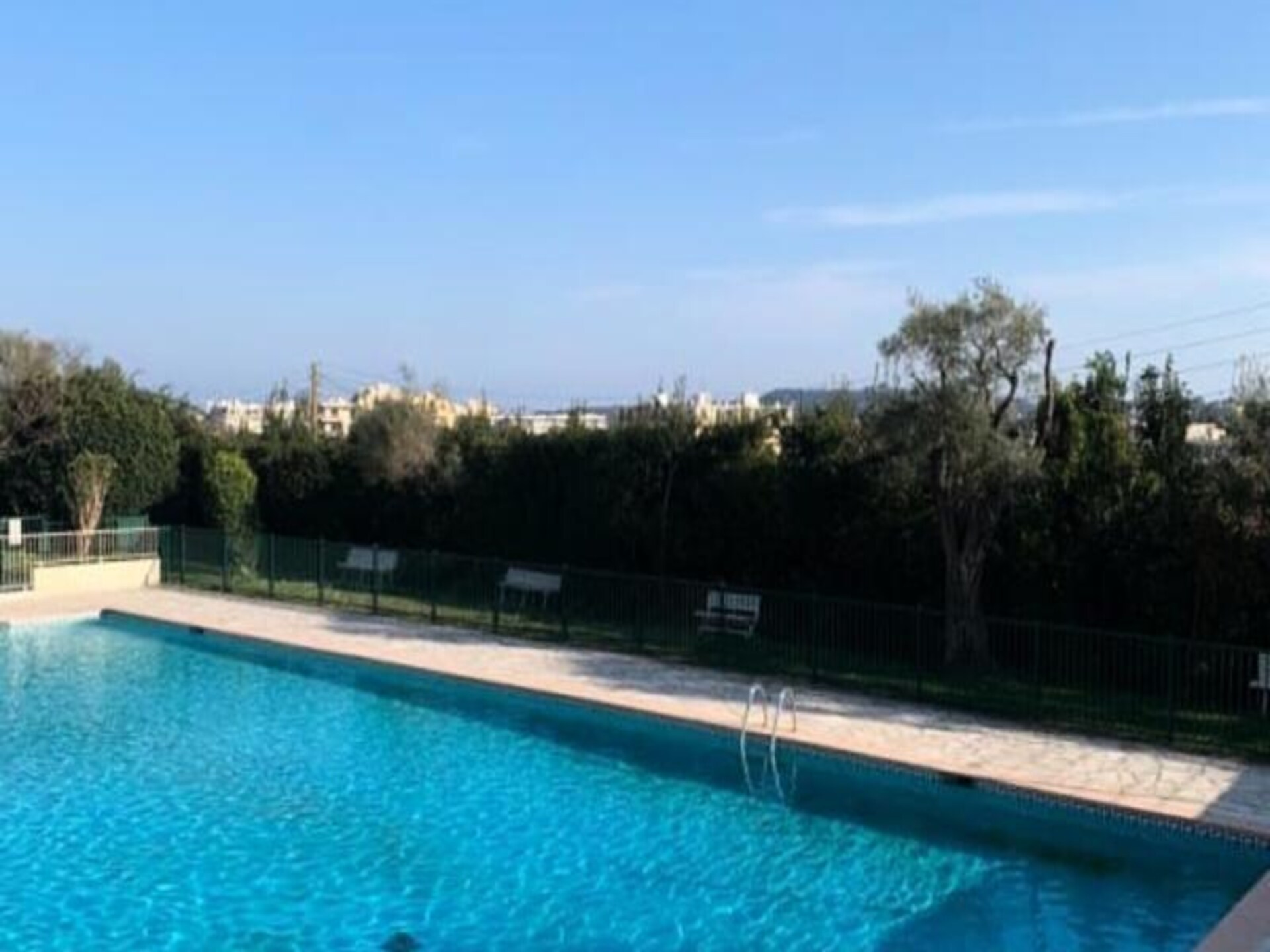 Panoramisch appartement op 12e etage met uitzicht over haven en zee in Antibes - foto 21