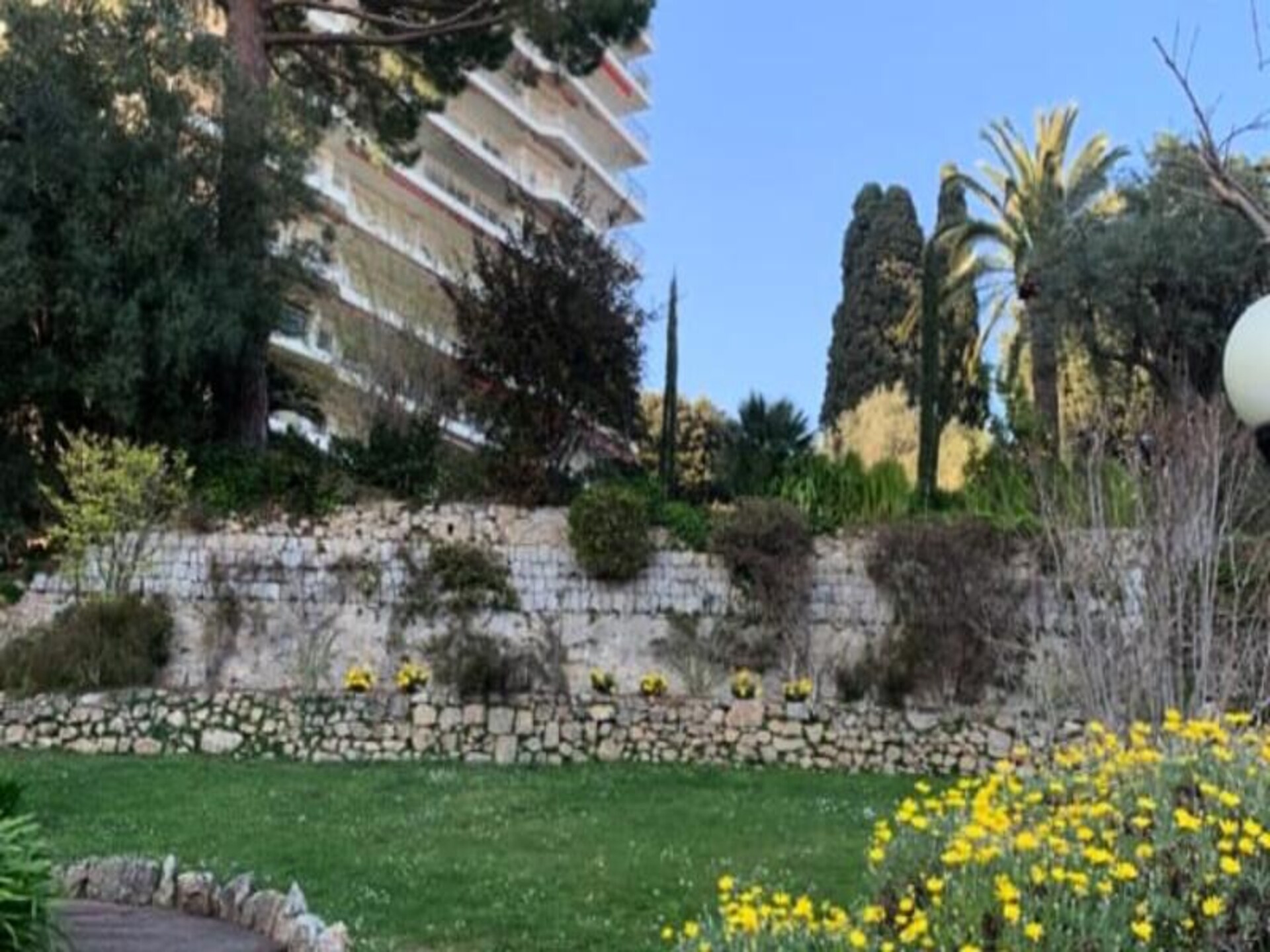 Panoramisch appartement op 12e etage met uitzicht over haven en zee in Antibes - foto 26