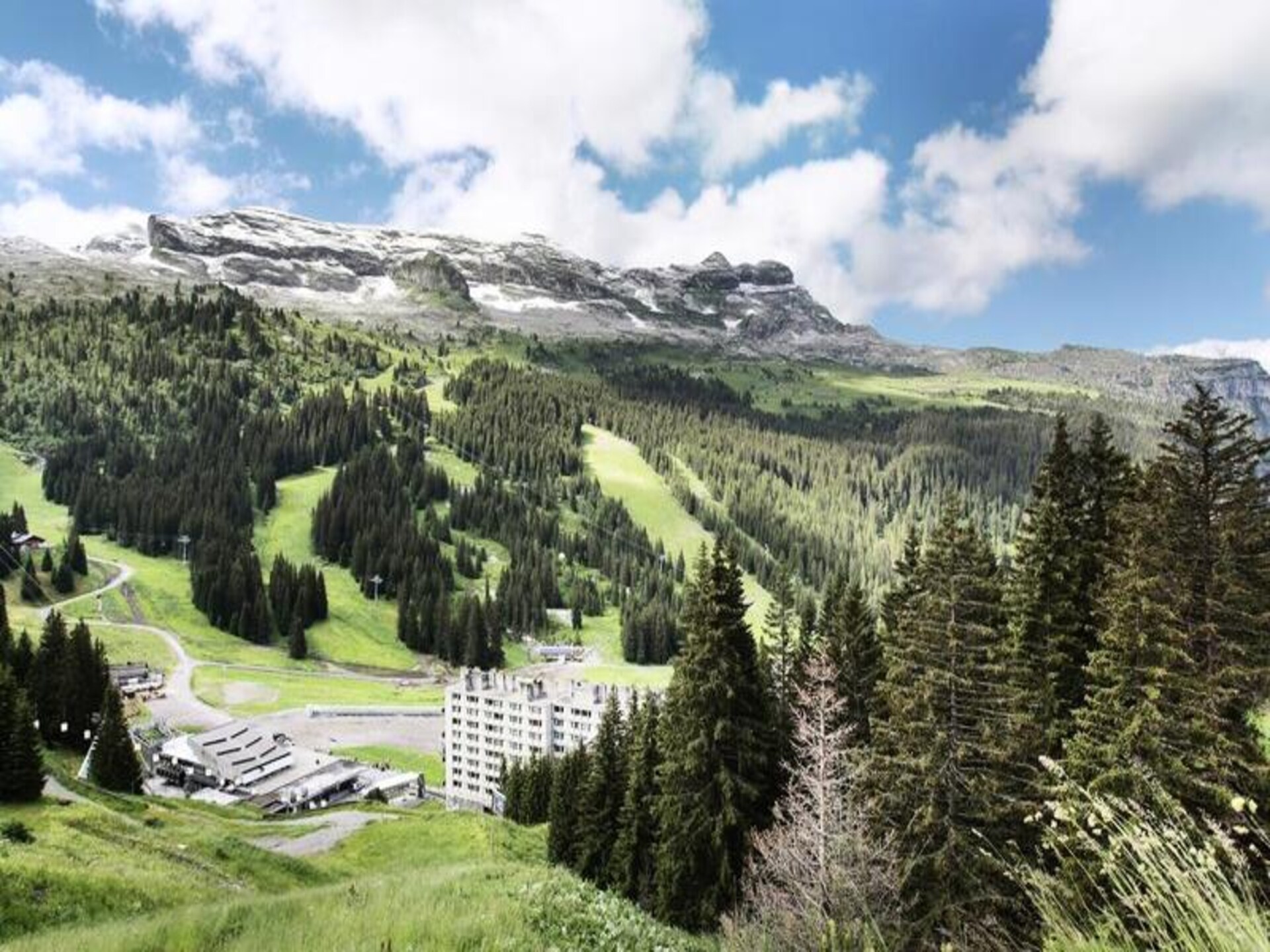 Appartement aan de piste in Flaine Forêt met zwembad, sauna en balkon - foto 9