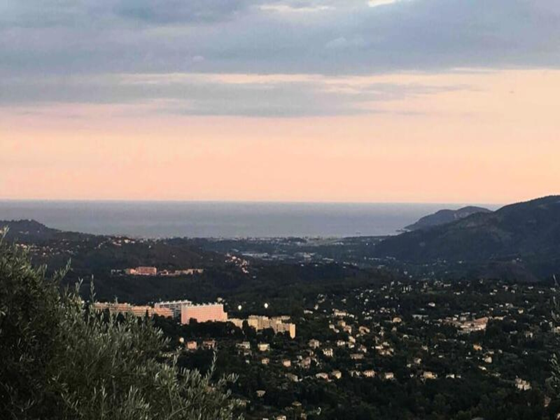 Provençaalse villa met panoramisch uitzicht over de Baai van Cannes - foto 24