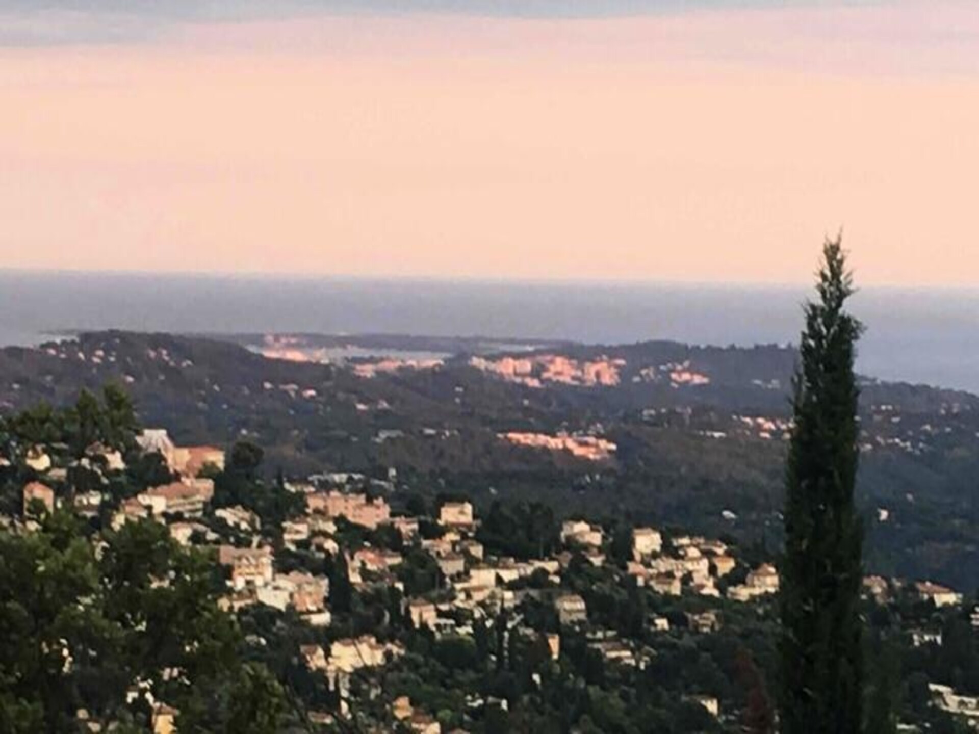 Provençaalse villa met panoramisch uitzicht over de Baai van Cannes - foto 30