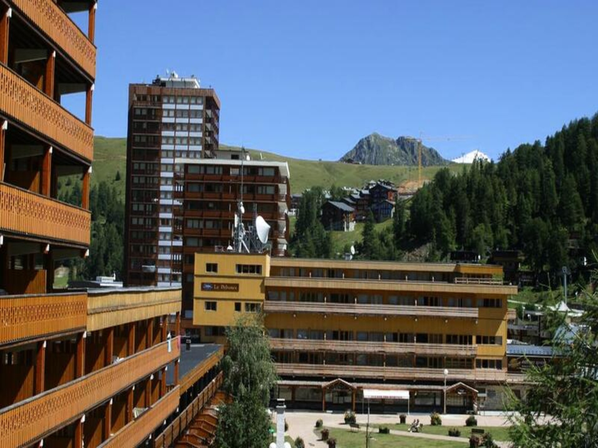 Ruim 8-persoons appartement in het hart van La Plagne, vlakbij de piste - foto 4