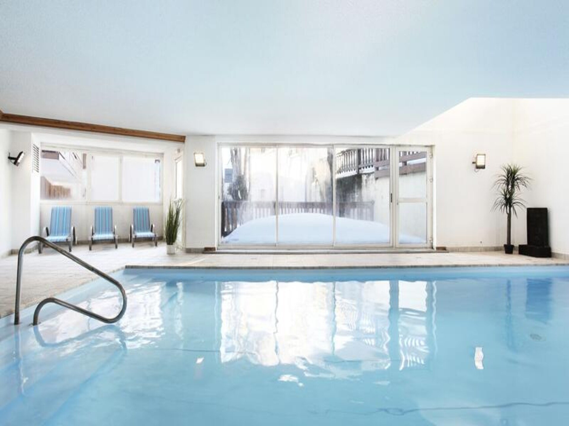 Authentiek chalet voor 6 in Notre-Dame-de-Bellecombe met ruime tuin - foto 2
