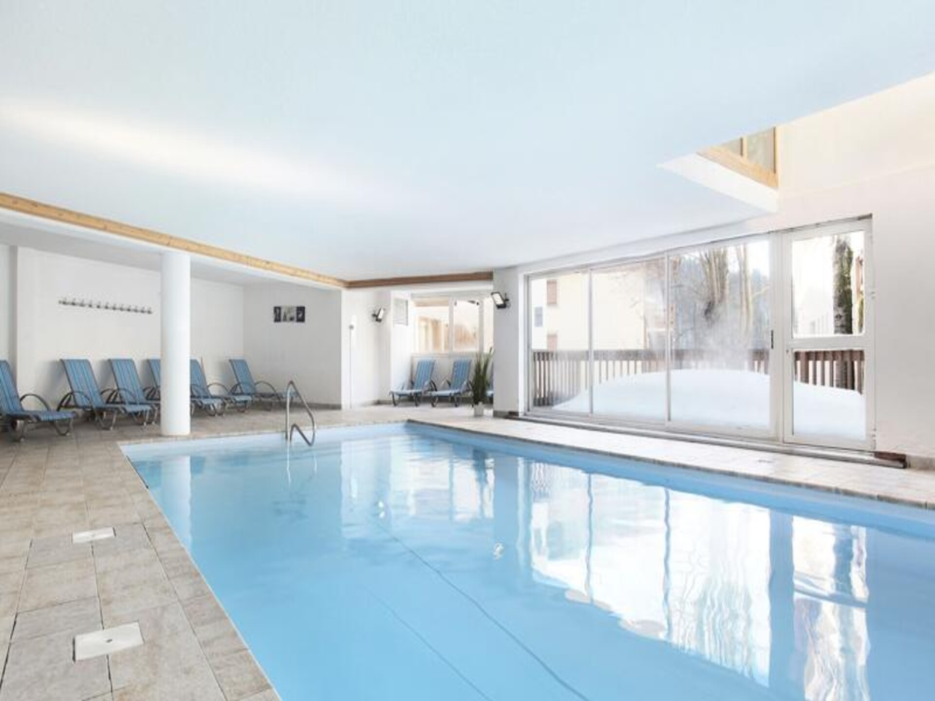 Authentiek chalet voor 6 in Notre-Dame-de-Bellecombe met ruime tuin - foto 7