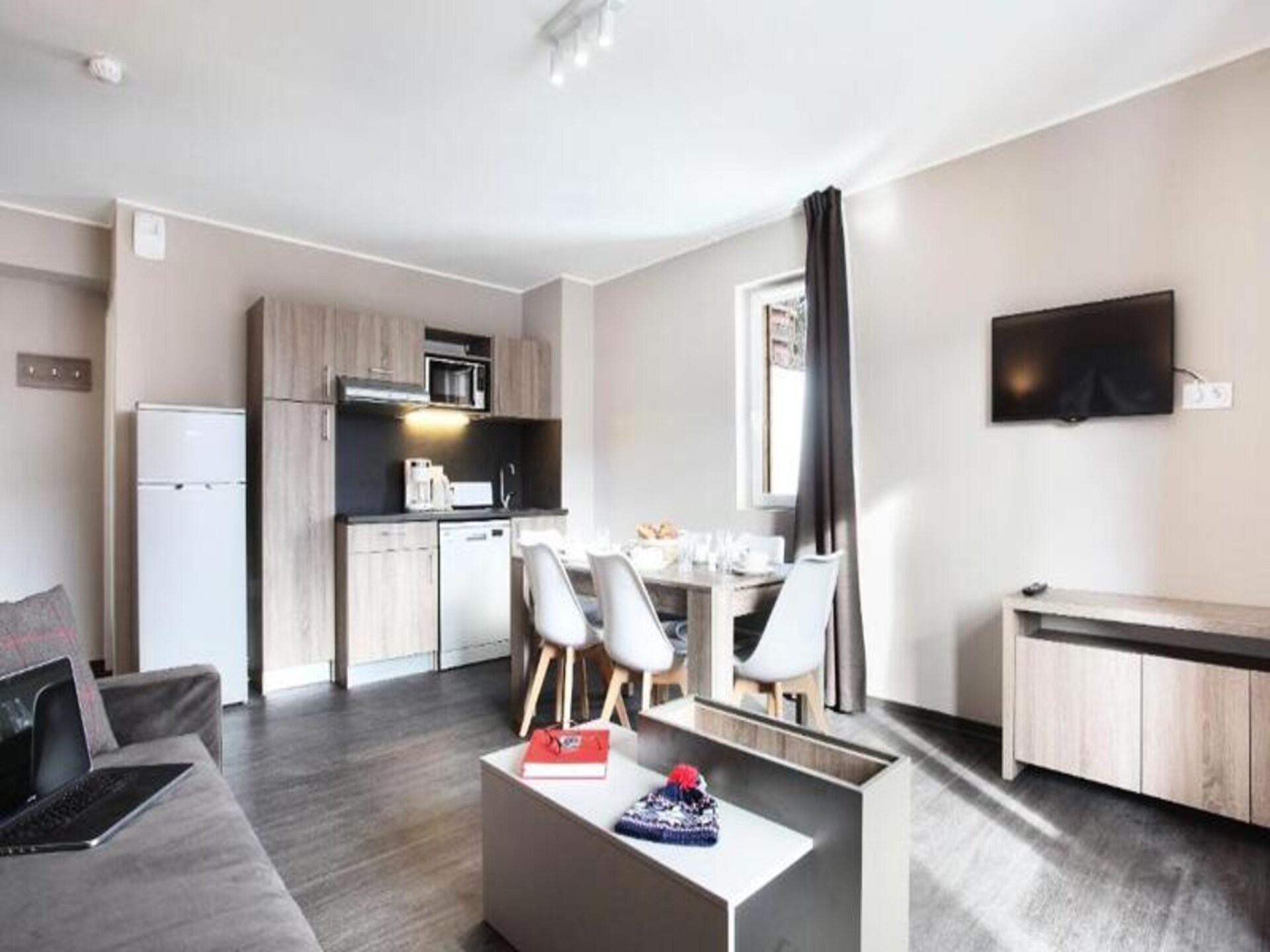 Ruim appartement voor 6 personen in Pra Loup met zwembad en bergzicht - foto 10