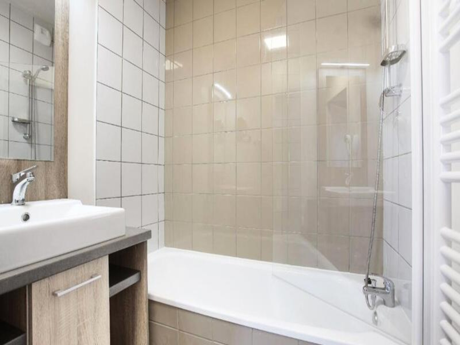 Ruim appartement voor 6 personen in Pra Loup met zwembad en bergzicht - foto 14