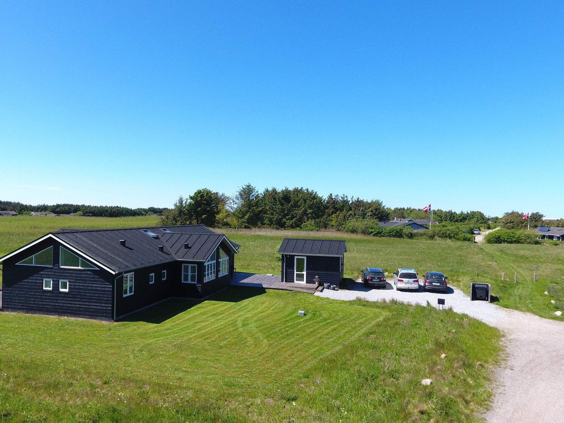Ruim vakantiehuis met sauna en whirlpool op 700 meter van het strand in Løkken - foto 4