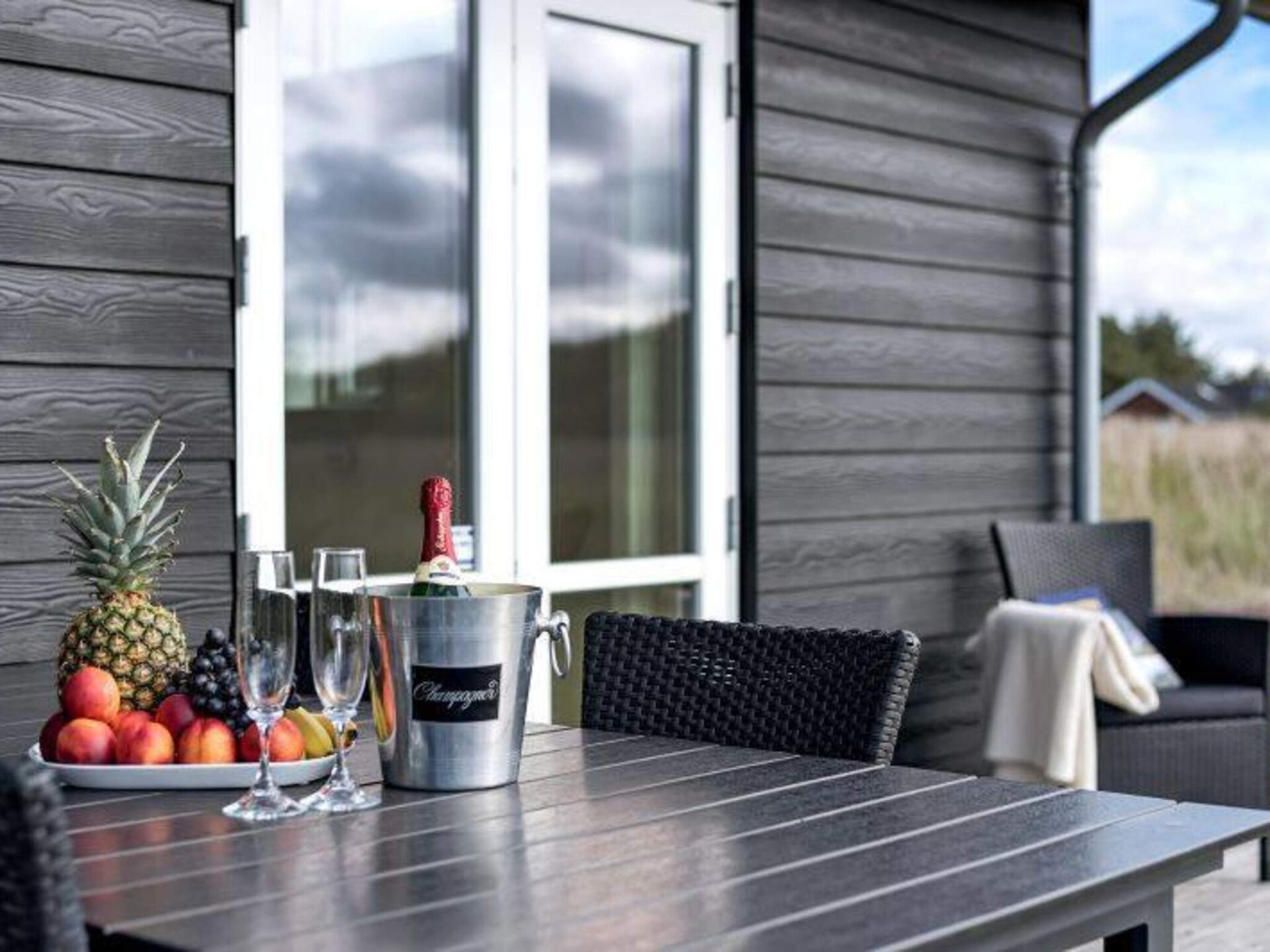 Ruim vakantiehuis met sauna en whirlpool op 700 meter van het strand in Løkken - foto 7