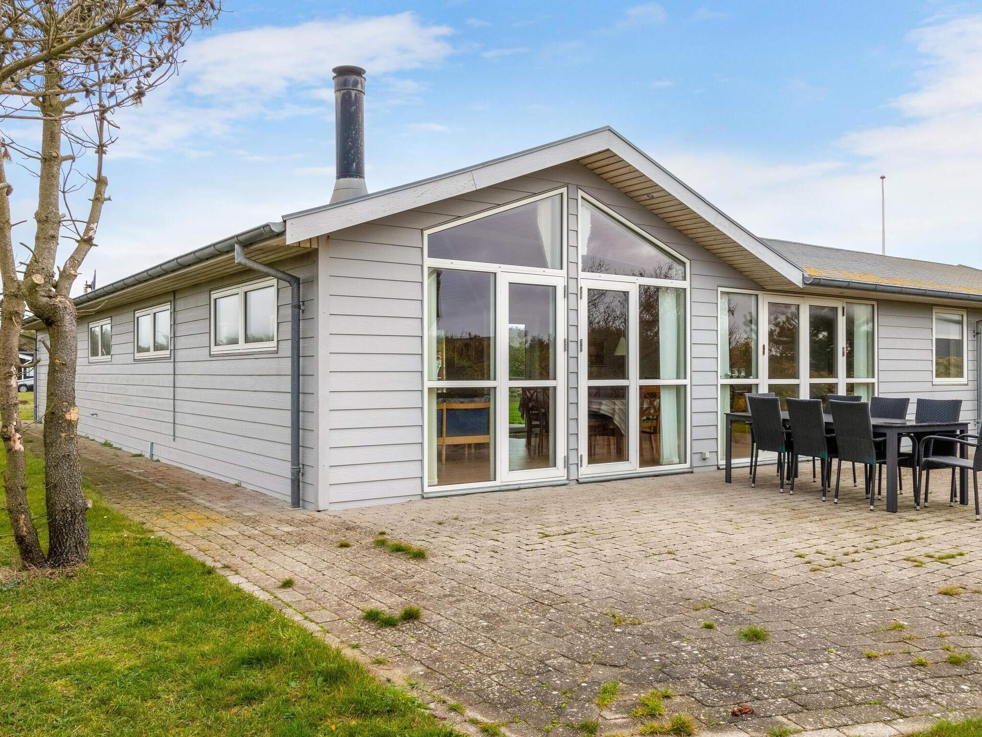 Licht, vrijstaand vakantiehuis op 600m van de zee bij Løkken - foto 1