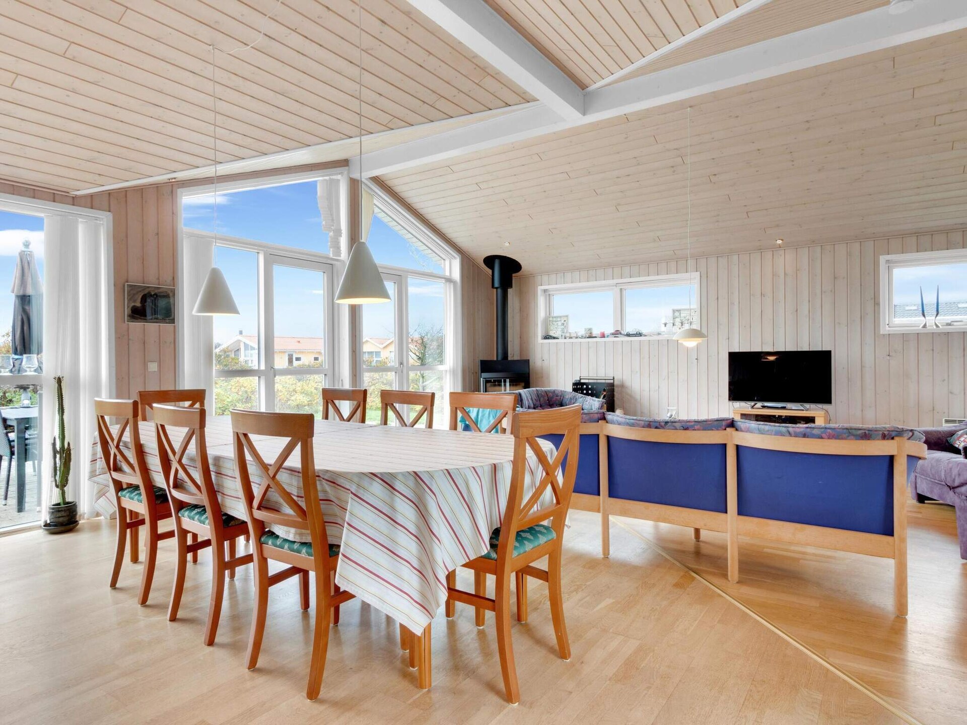 Licht, vrijstaand vakantiehuis op 600m van de zee bij Løkken - foto 13