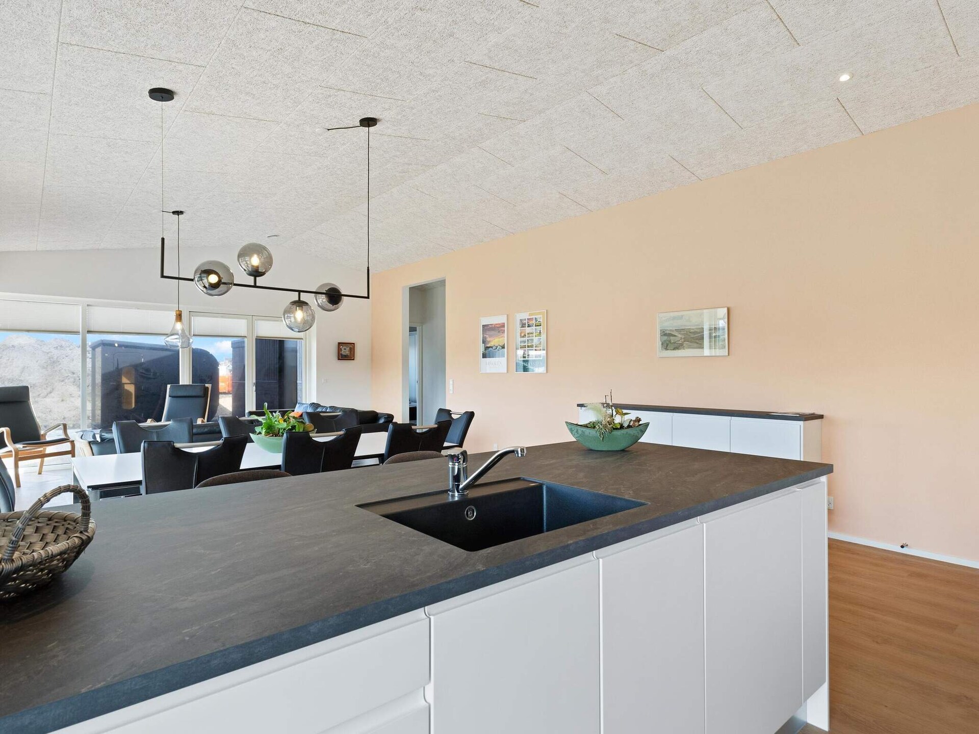 Luxe nieuw vakantiehuis op 600 meter van het strand in Løkken - foto 14