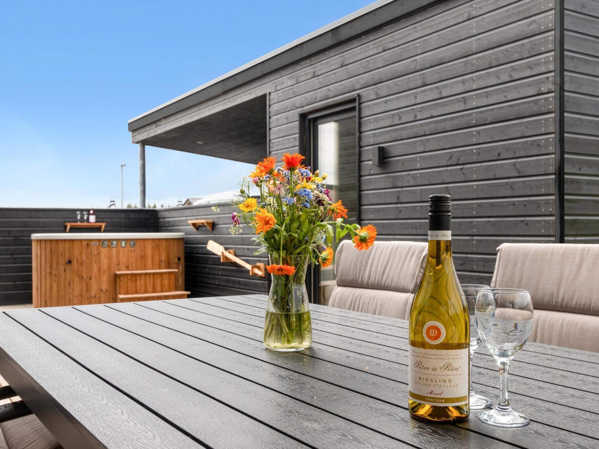 Ruim nieuw vakantiehuis nabij strand en centrum Løkken - foto 8