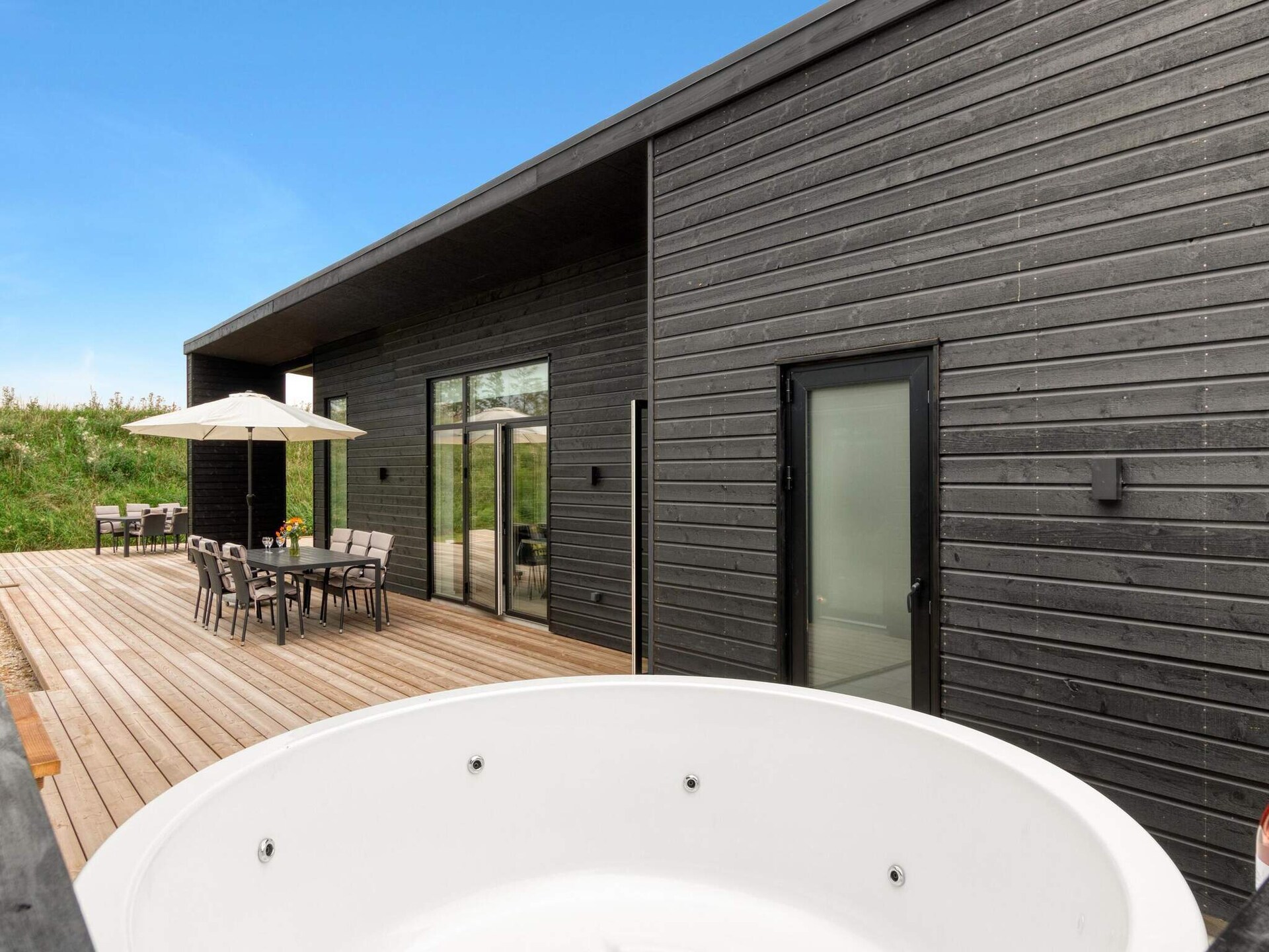 Ruim nieuw vakantiehuis nabij strand en centrum Løkken - foto 6