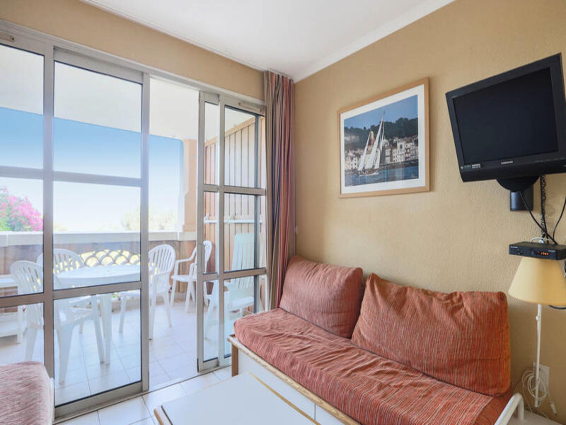 Knus appartement in heuvels Saint-Raphaël met zwembad, vlakbij zee - foto 15