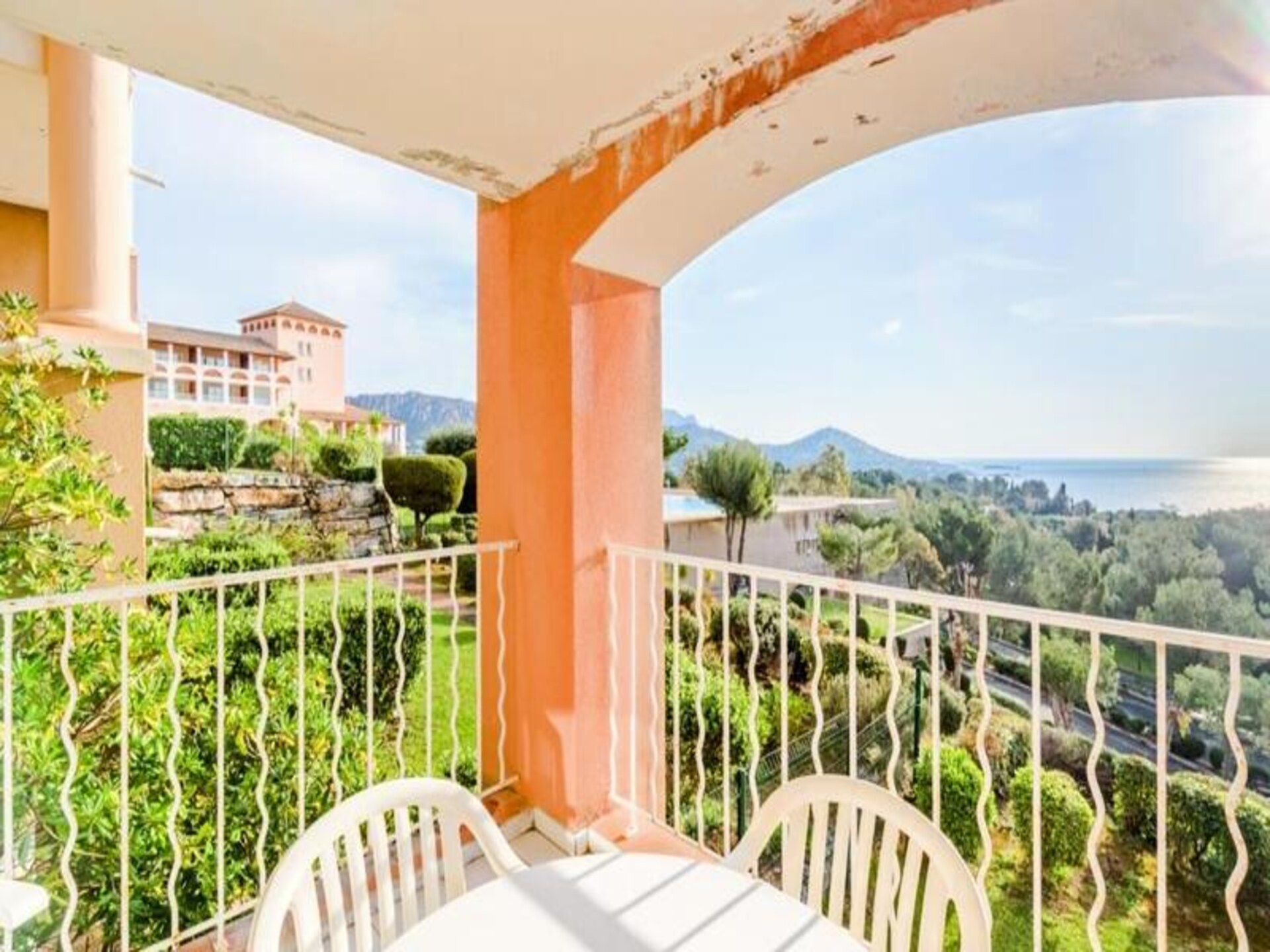 Knus studio-appartement met zeezicht bij Saint-Raphaël - foto 23
