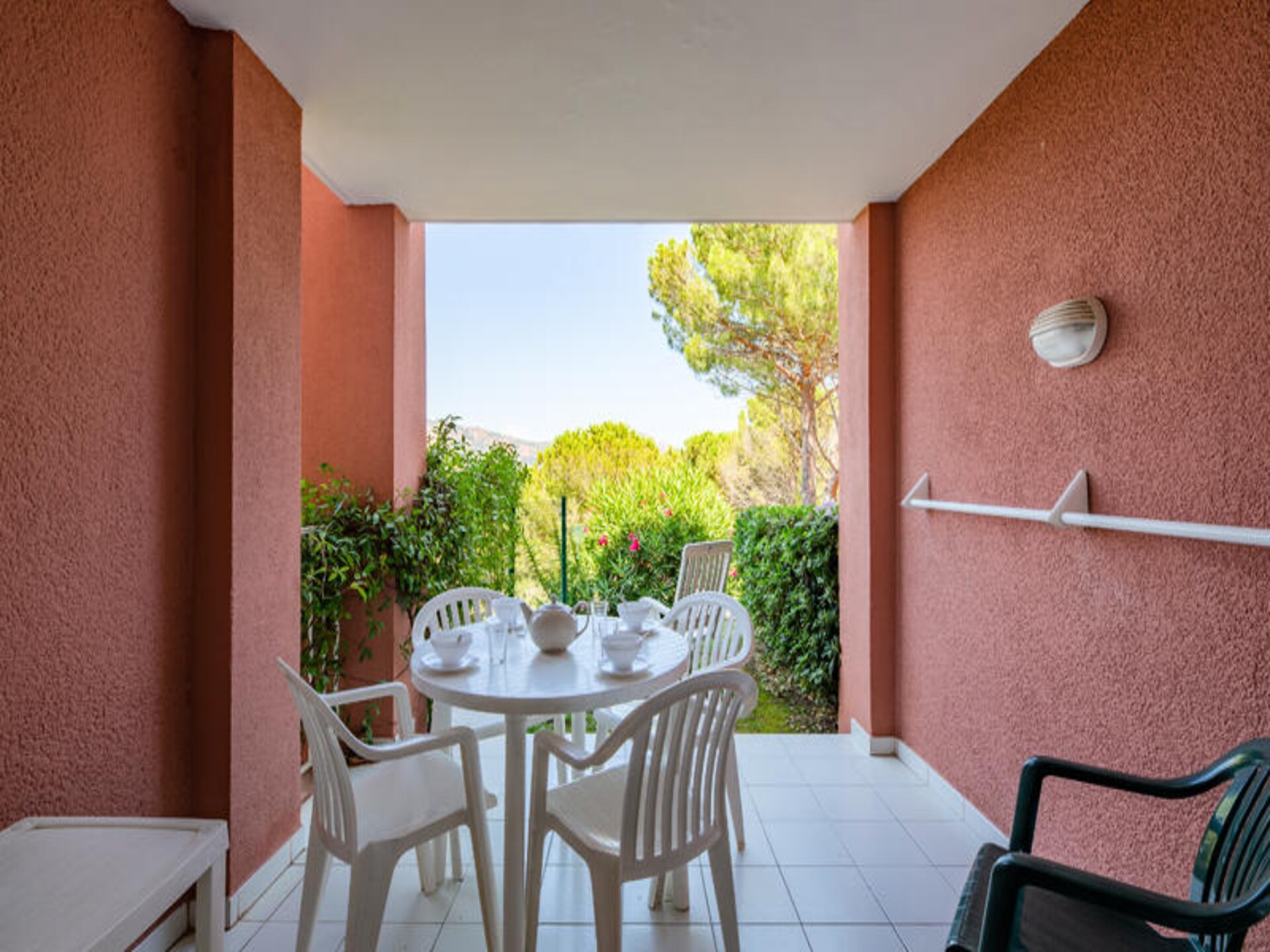 Knus appartement op 300m van het strand in Saint-Raphaël met tuin - foto 28