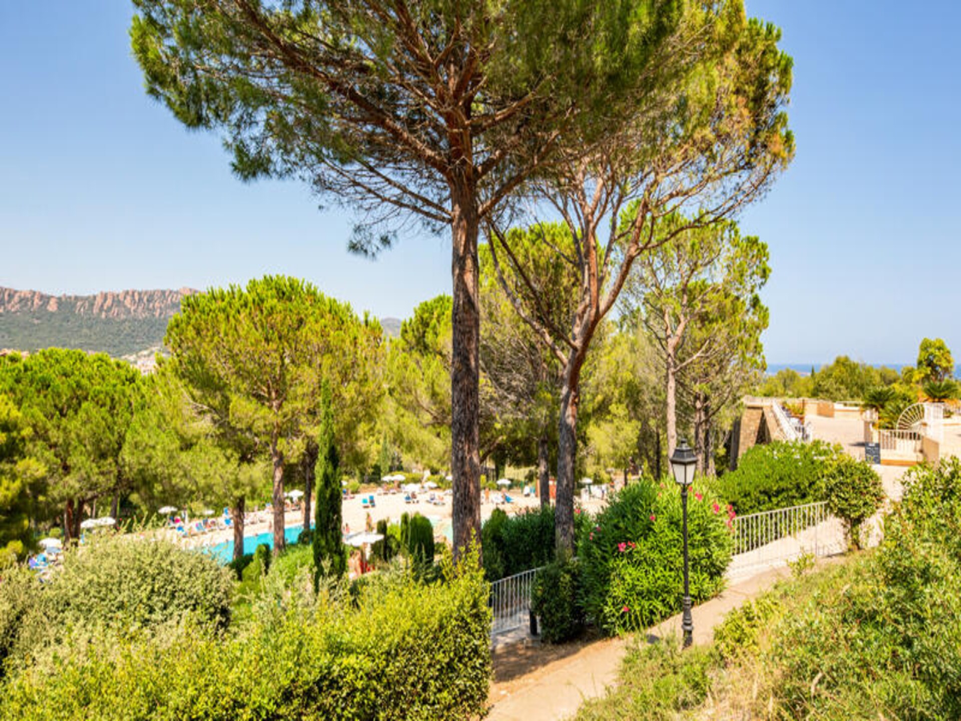 Knus appartement op 300m van het strand in Saint-Raphaël met tuin - foto 30