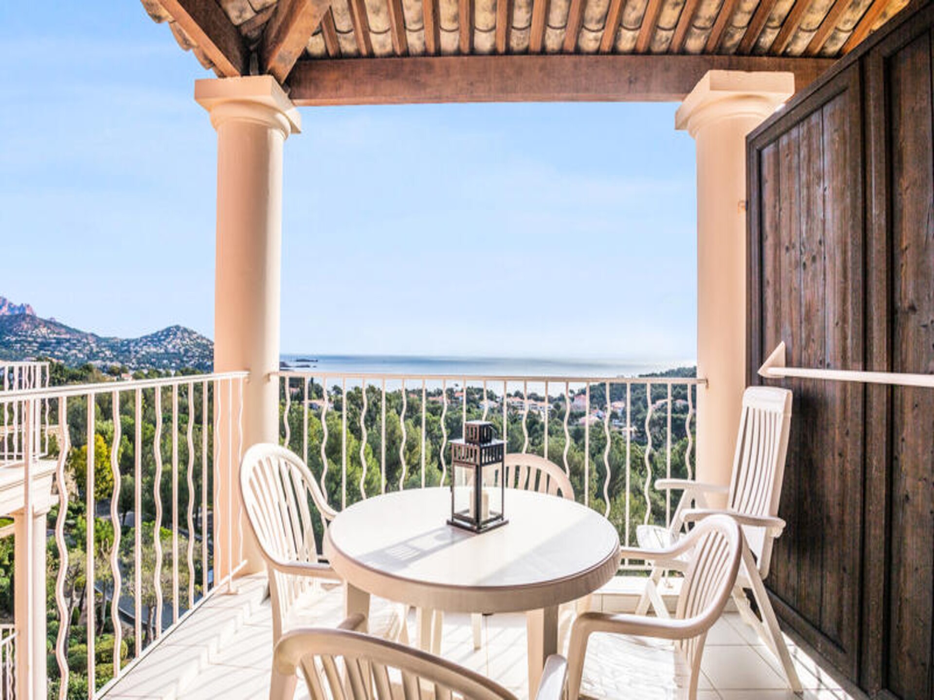 Appartement met zeezicht in Résidence le Hameau de Cap Esterel, Saint-Raphaël - foto 14