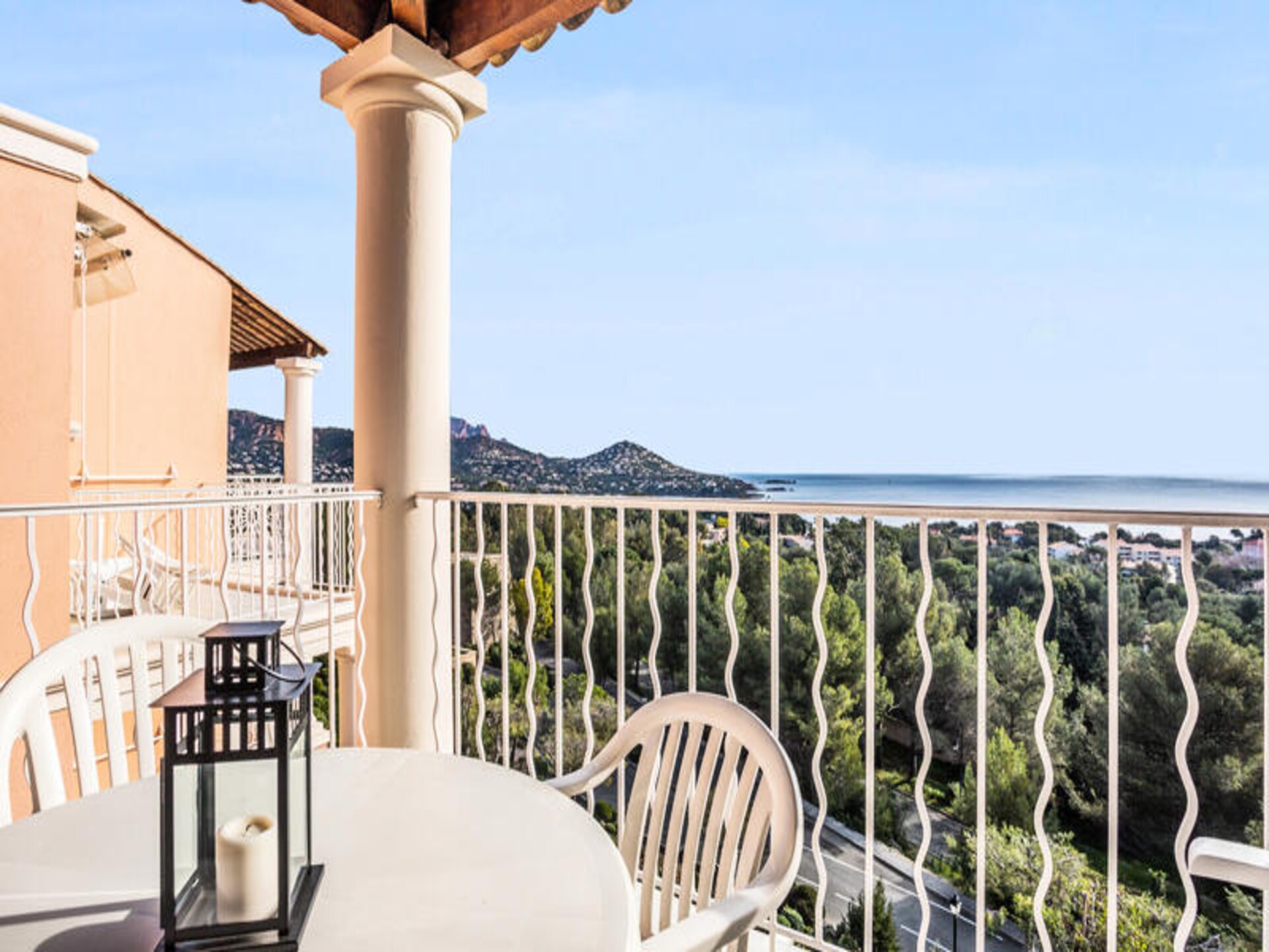 Appartement met zeezicht in Résidence le Hameau de Cap Esterel, Saint-Raphaël - foto 25