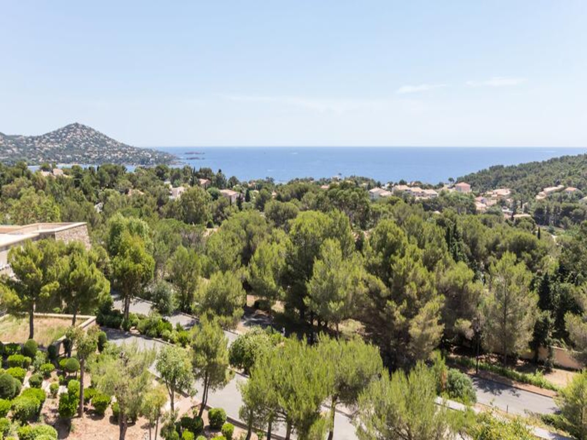 Zonnig appartement op 500m van zee met panoramisch uitzicht in Cap Esterel - foto 13