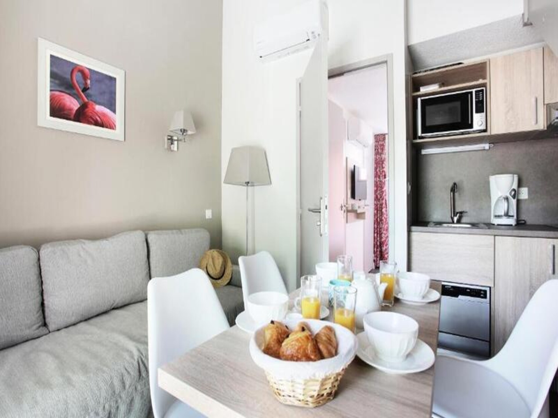 Knus appartement voor 2 in groen park bij Arles, met zwembad - foto 11