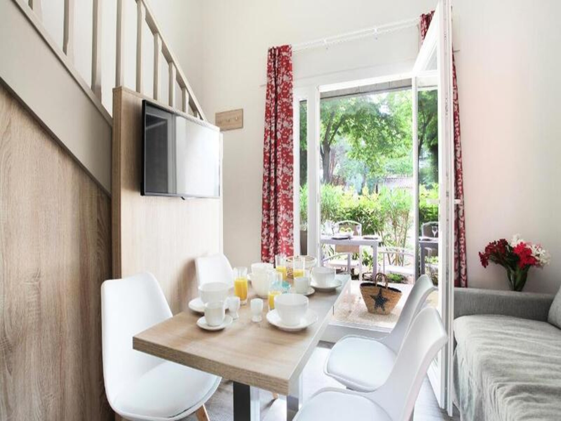 Ruim appartement voor 5 in Arles met zwembad, sauna en tuin - foto 11